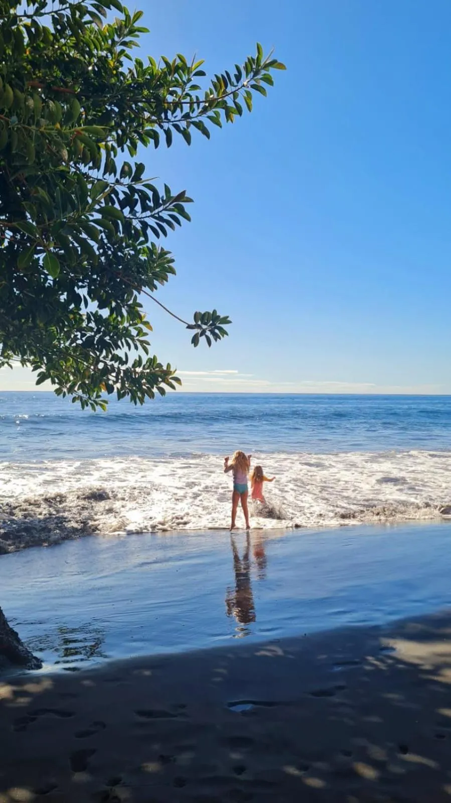 Beach in Seaview Apartment, Playa Chica, Las Gaviotas, Apartamento 311