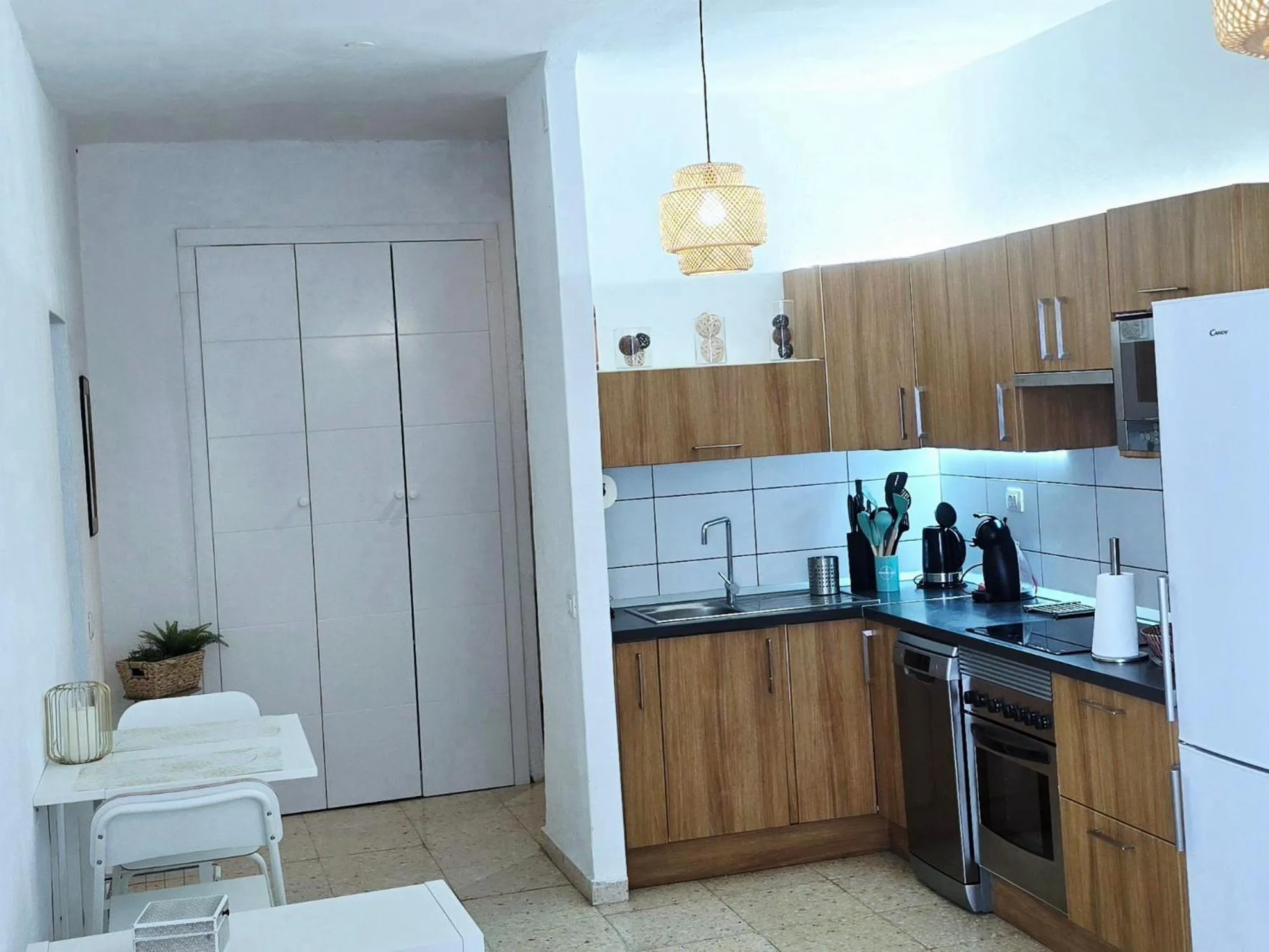 Kitchen or kitchenette in Seaview Apartment, Playa Chica, Las Gaviotas, Apartamento 311
