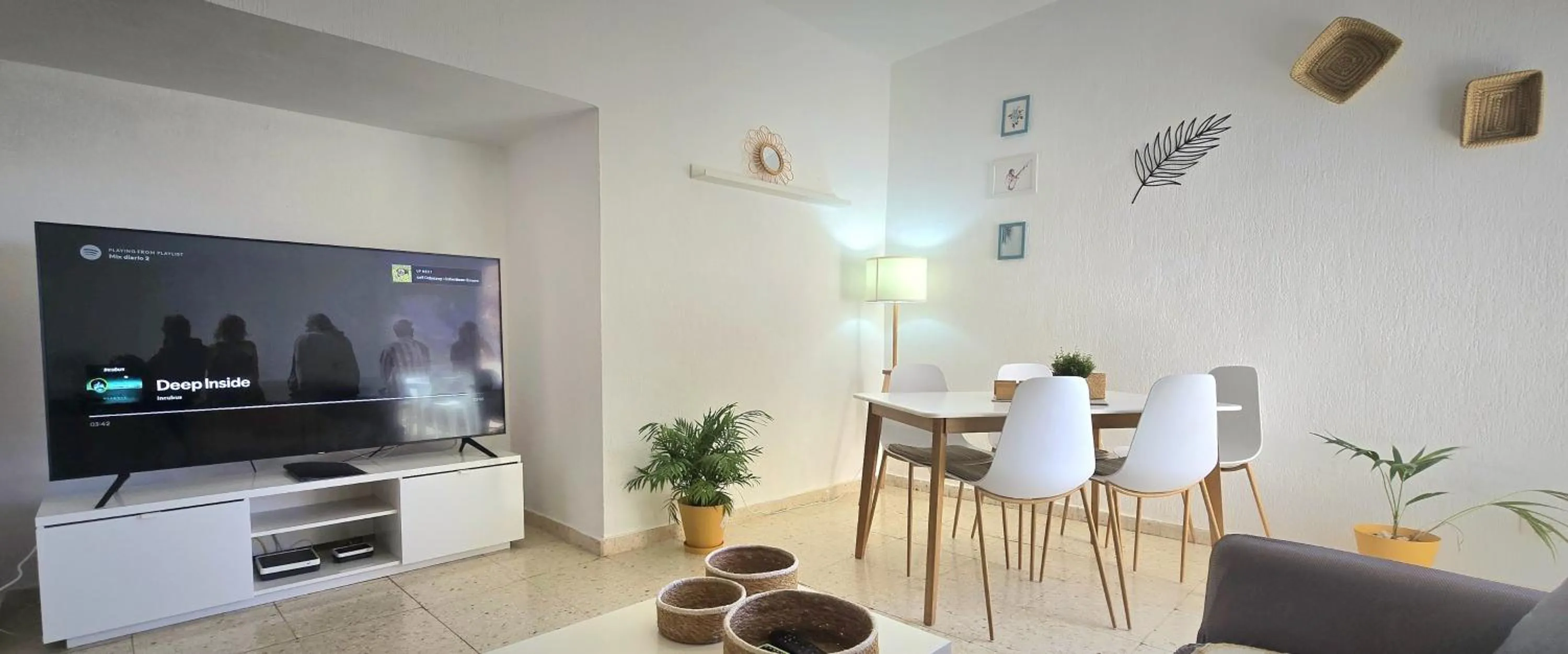 TV and multimedia in Seaview Apartment, Playa Chica, Las Gaviotas, Apartamento 311