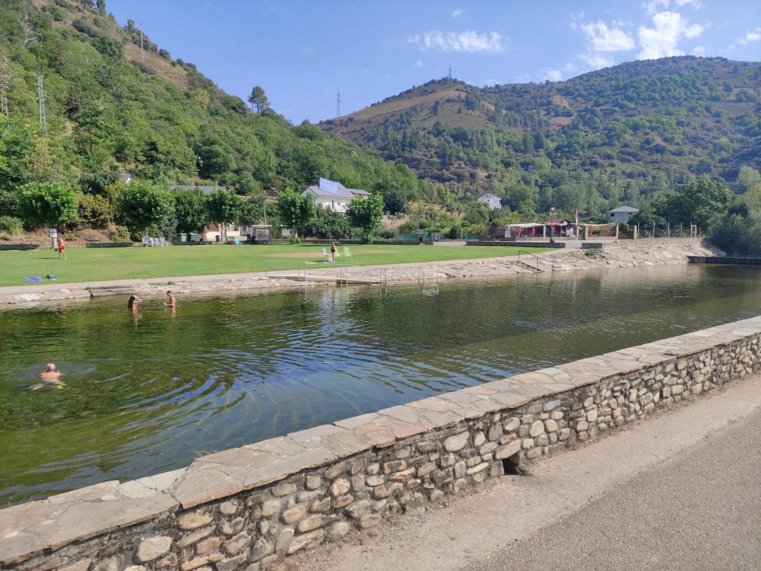 River view in Hostal Cruce