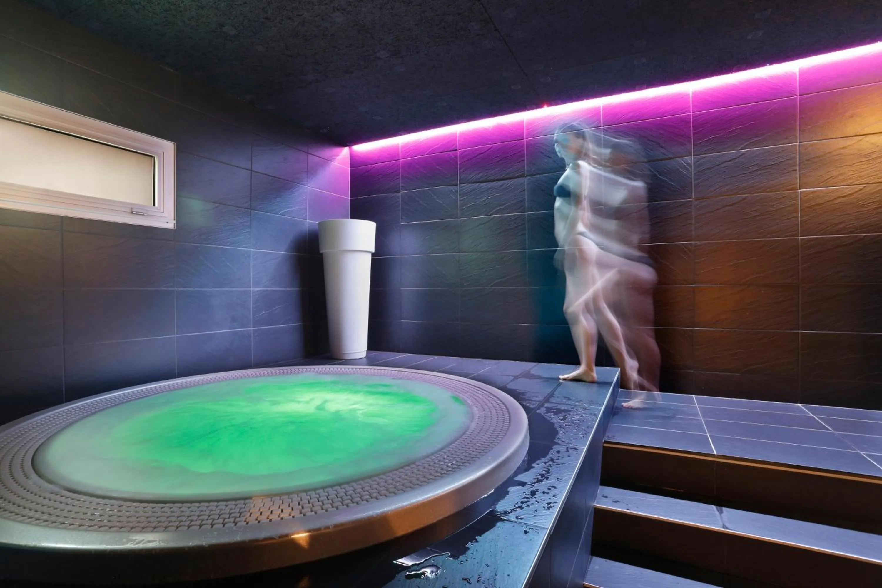 Hot Tub in Altos Hotel & Spa