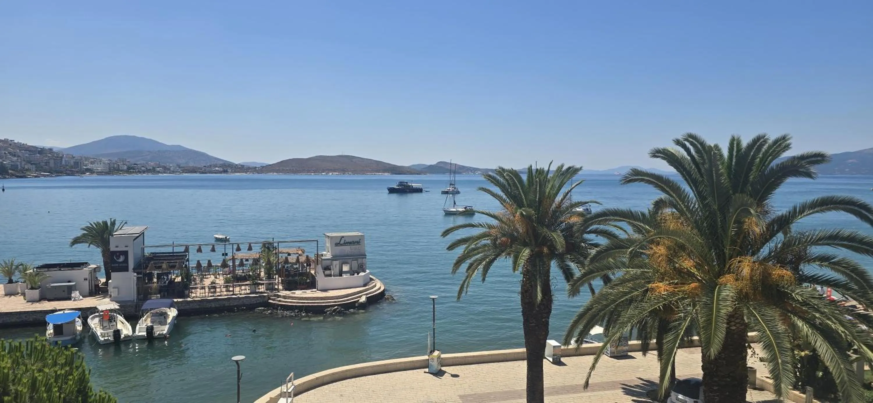 Sea view in Lion Gate Hotel