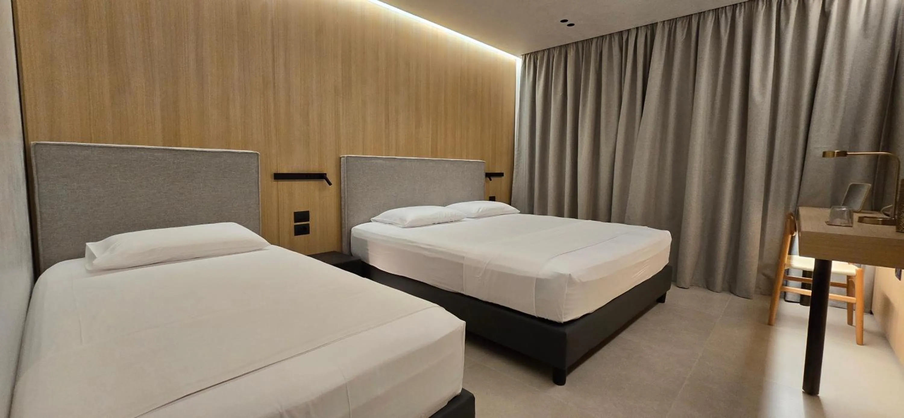 Bed in Lion Gate Hotel