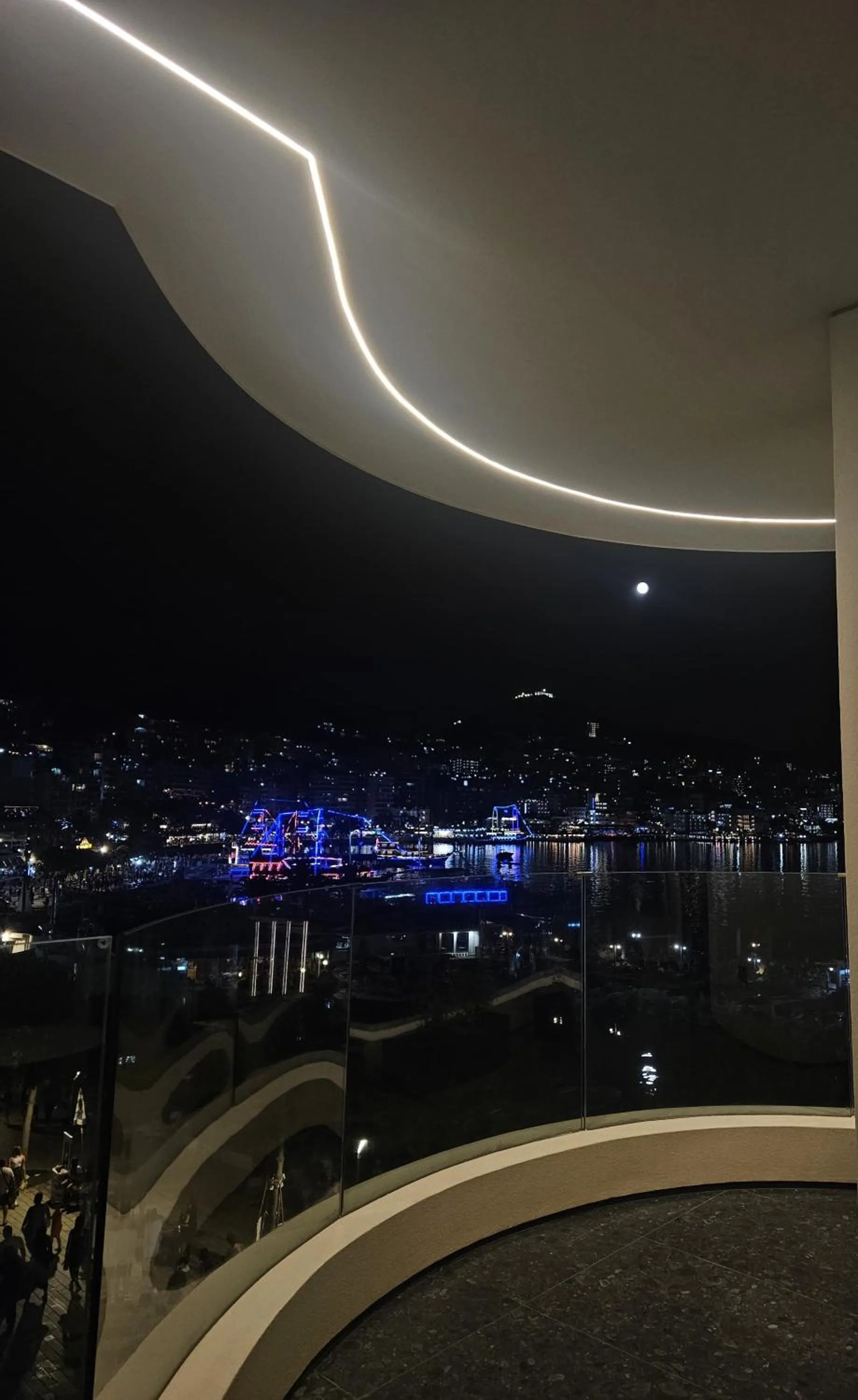 City view in Lion Gate Hotel