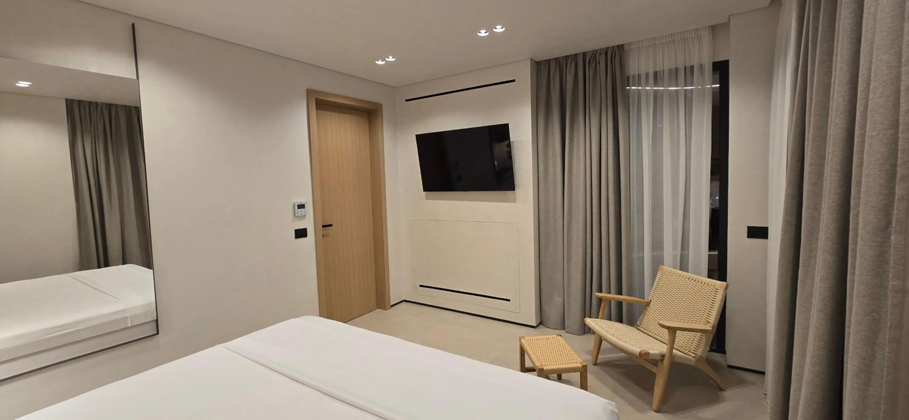 Bed in Lion Gate Hotel