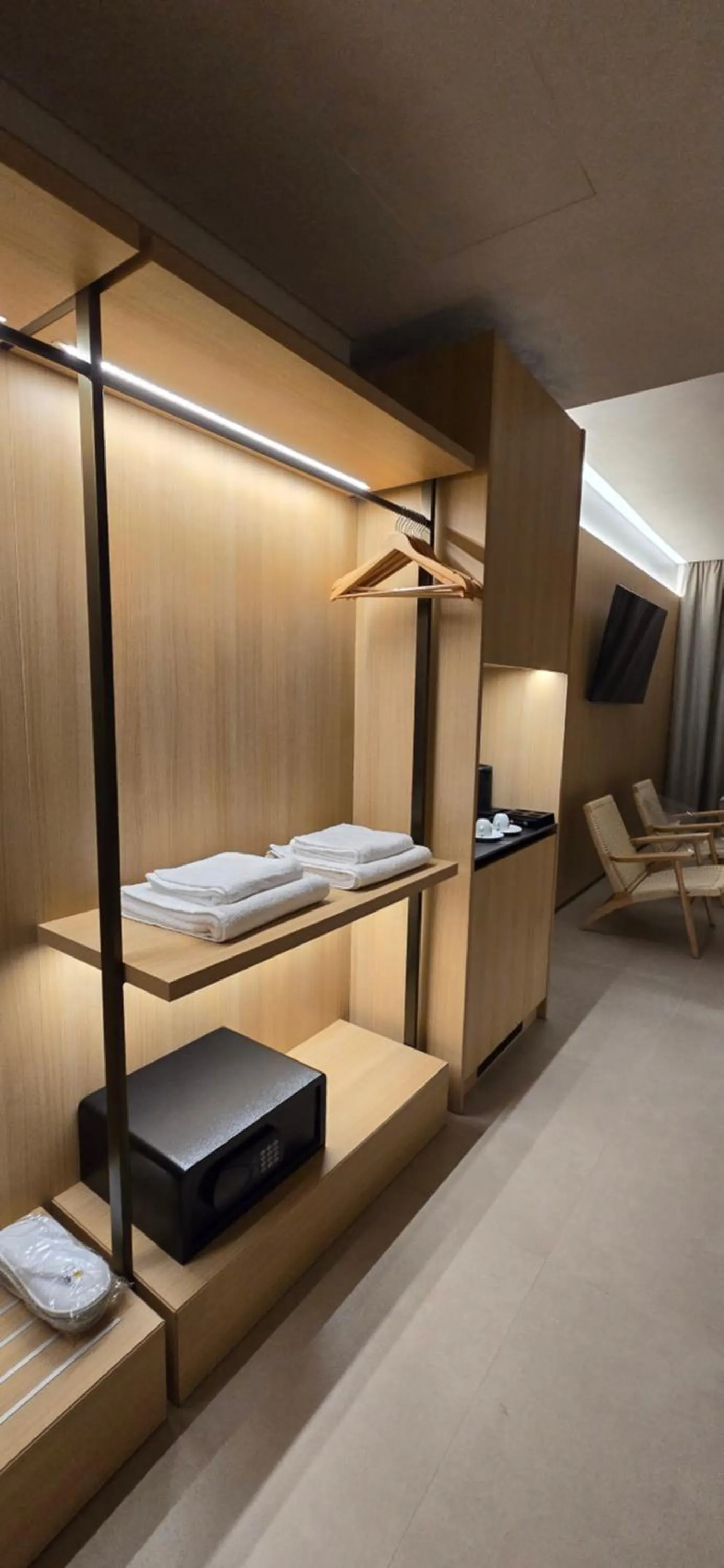 towels, Bed in Lion Gate Hotel