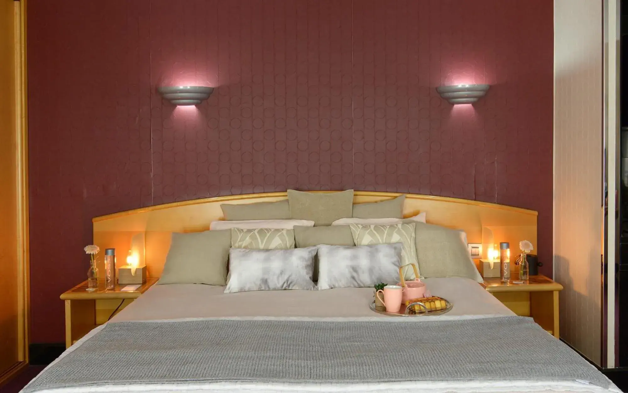 Bedroom, Bed in Le Patio Bastille Bedroom, Bed in Le Patio Bastille