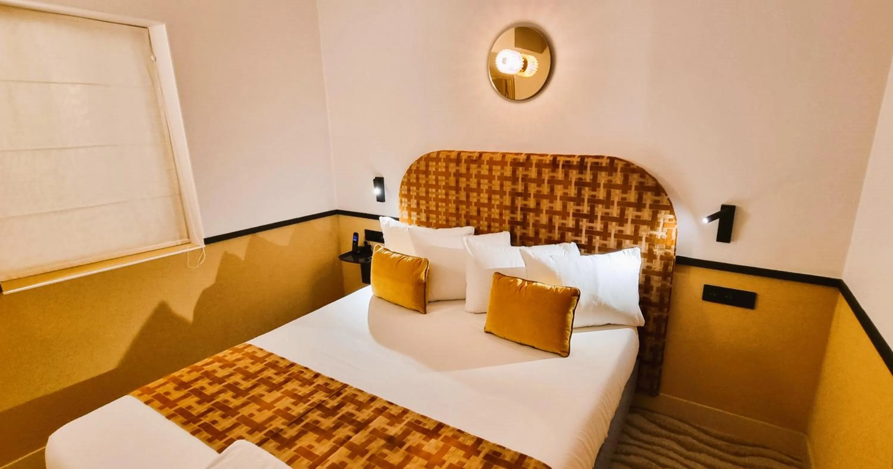 Bed in Five Boutique Hotel Paris Quartier Latin