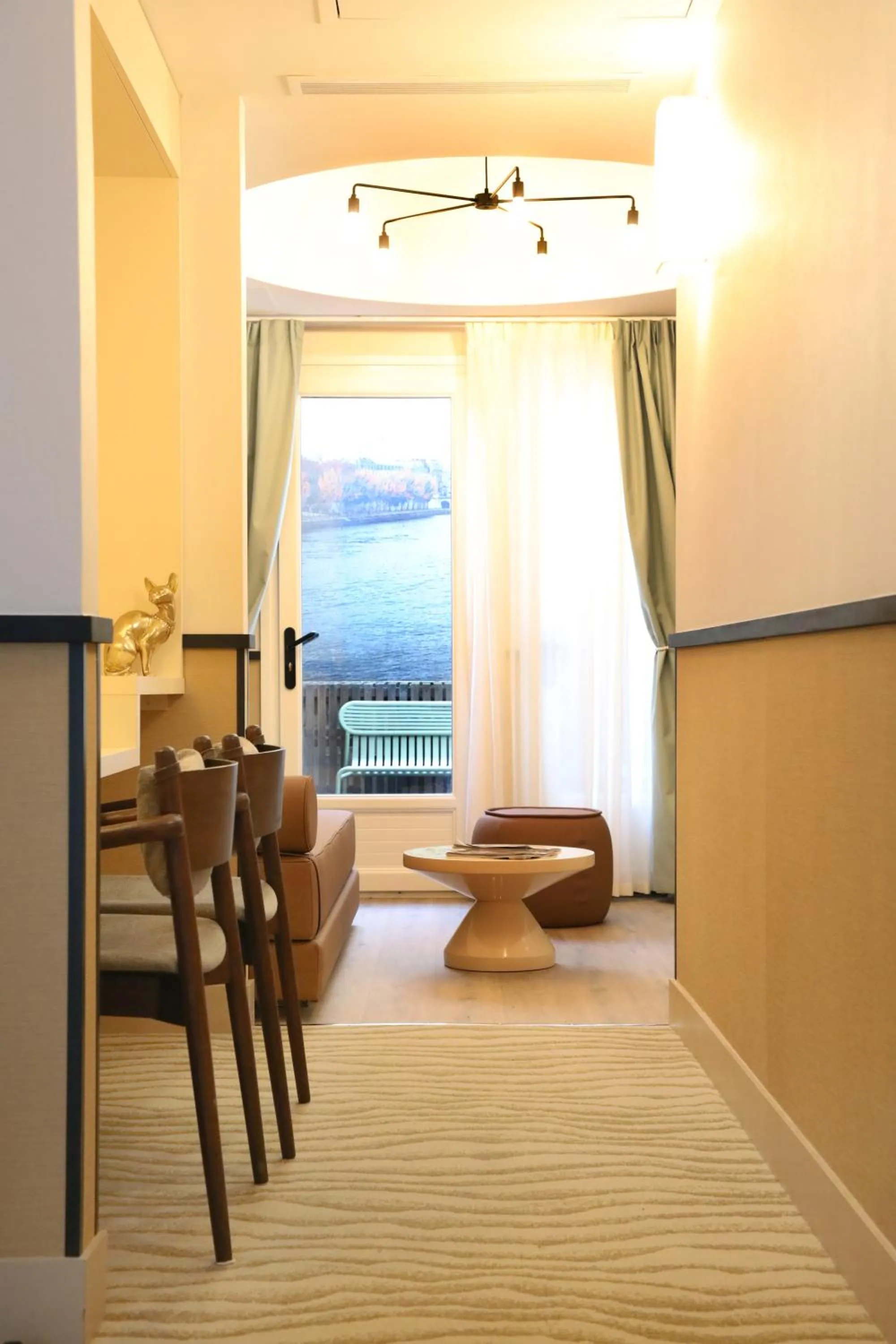 Seating area in Five Boutique Hotel Paris Quartier Latin