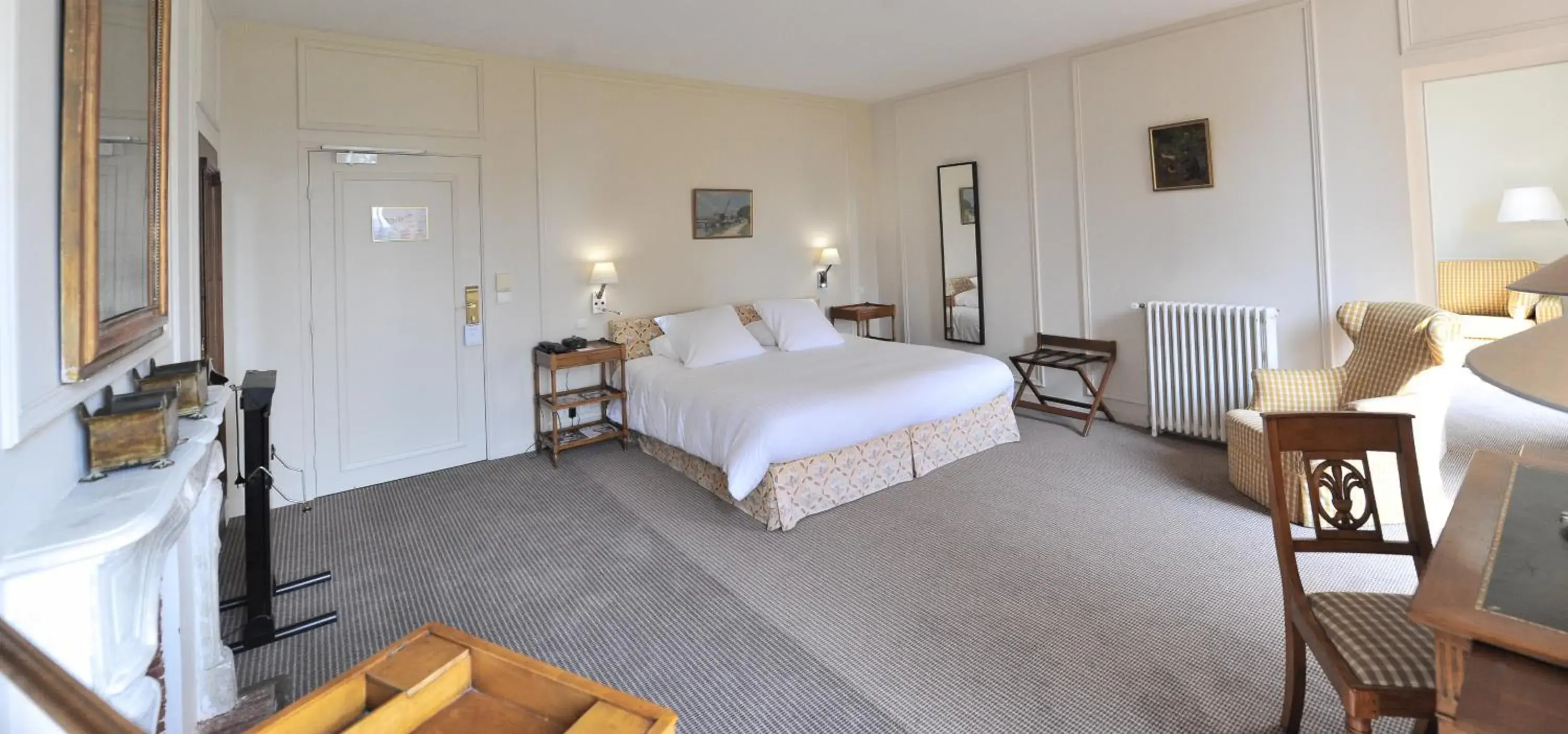 Suite with Spa Access in Hôtel Villa Navarre Suite with Spa Access in Hôtel Villa Navarre