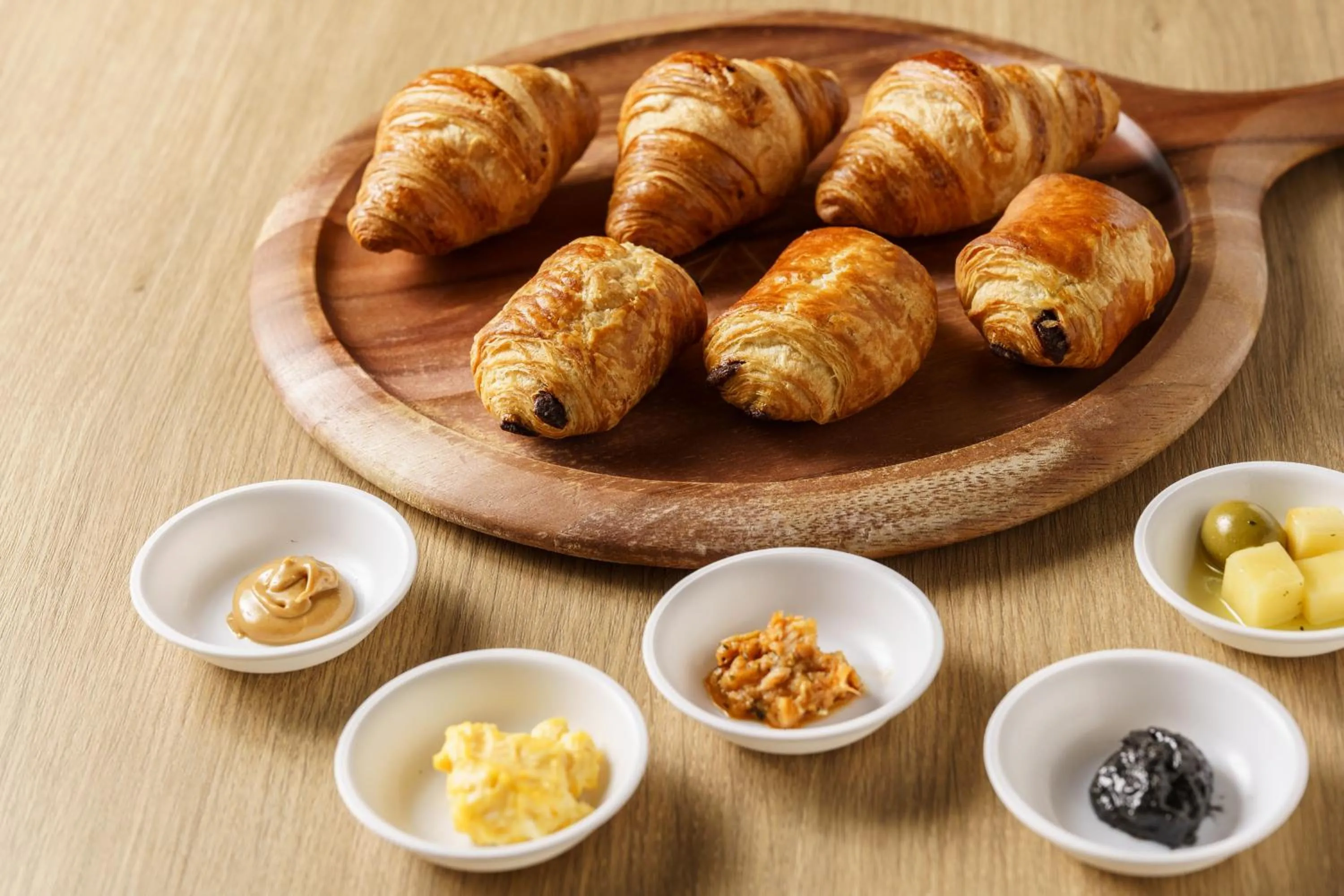 Buffet breakfast in Hotel Vista Osaka Namba