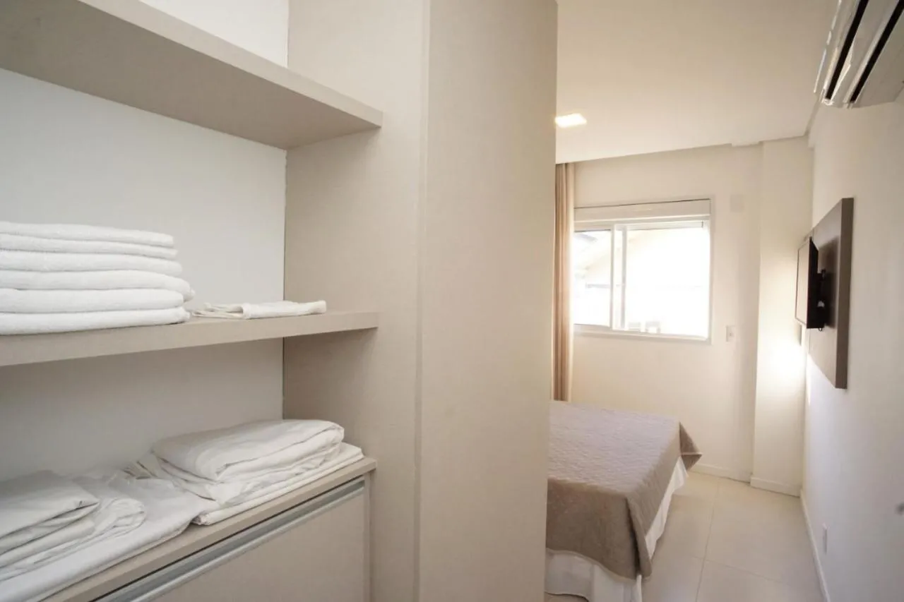 Photo of the whole room, Bed in Gaivotas Apart - Frente Mar