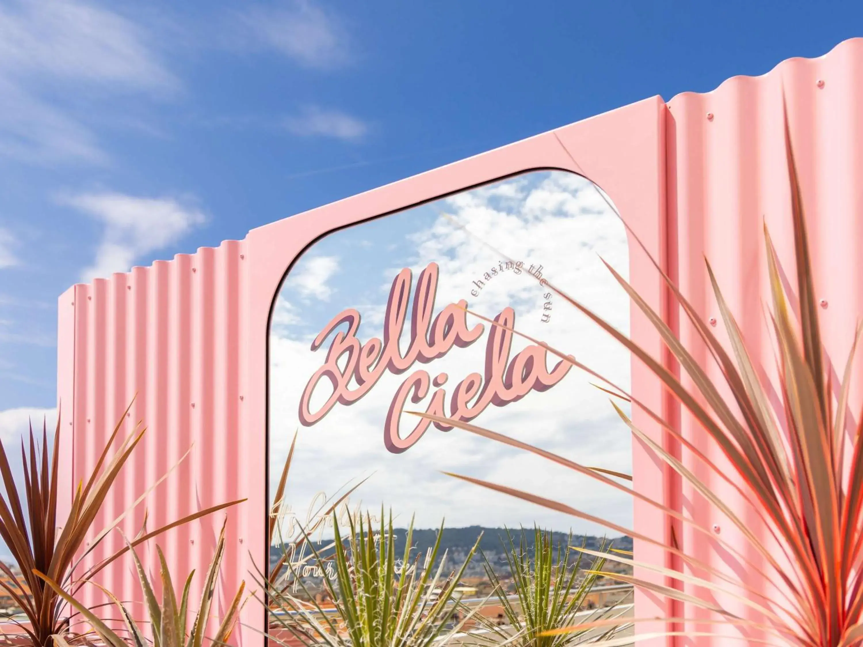 Lounge or bar in Mercure Nice Centre Notre Dame Lounge or bar in Mercure Nice Centre Notre Dame