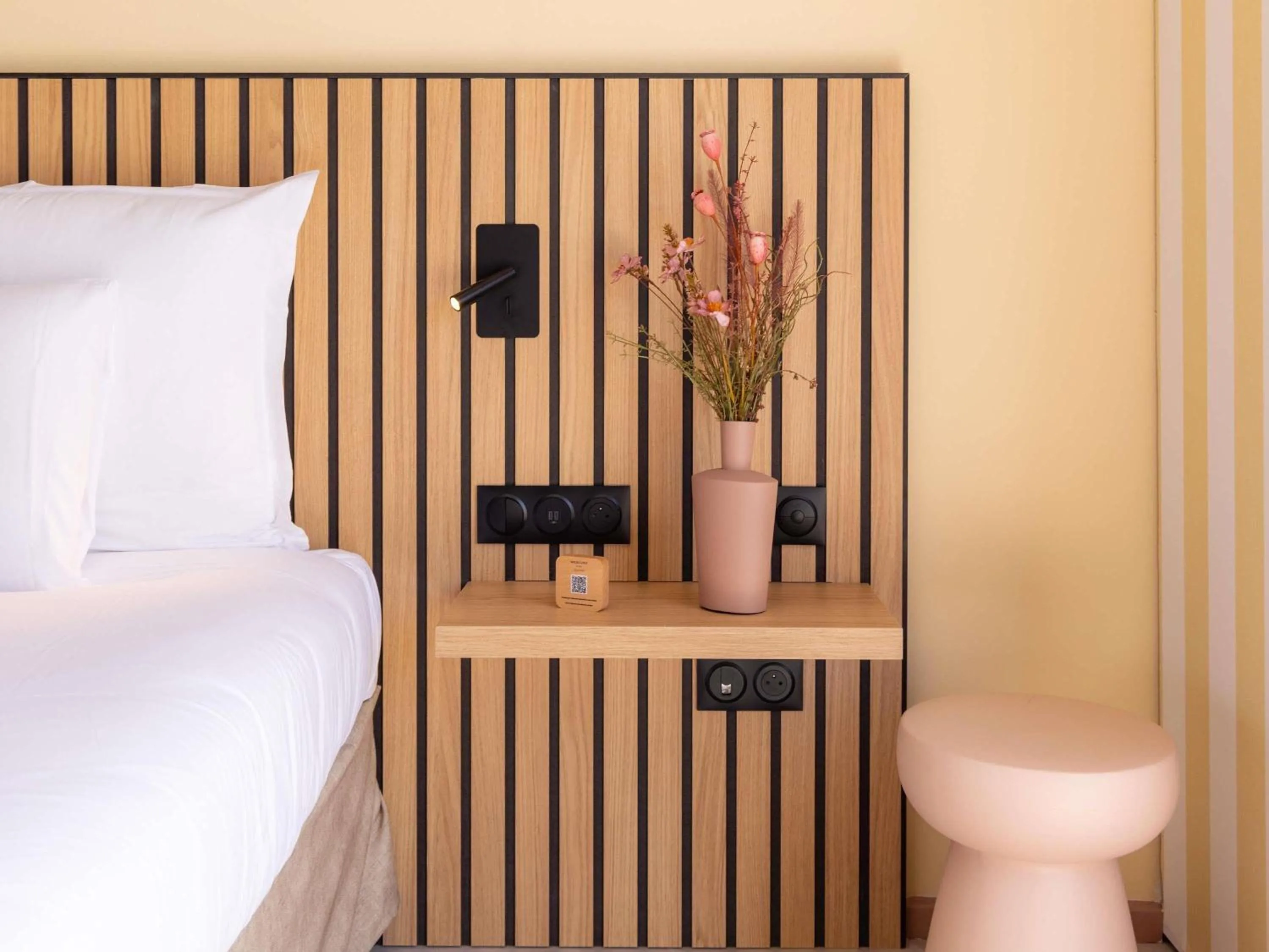 Bedroom, Bed in Mercure Nice Centre Notre Dame