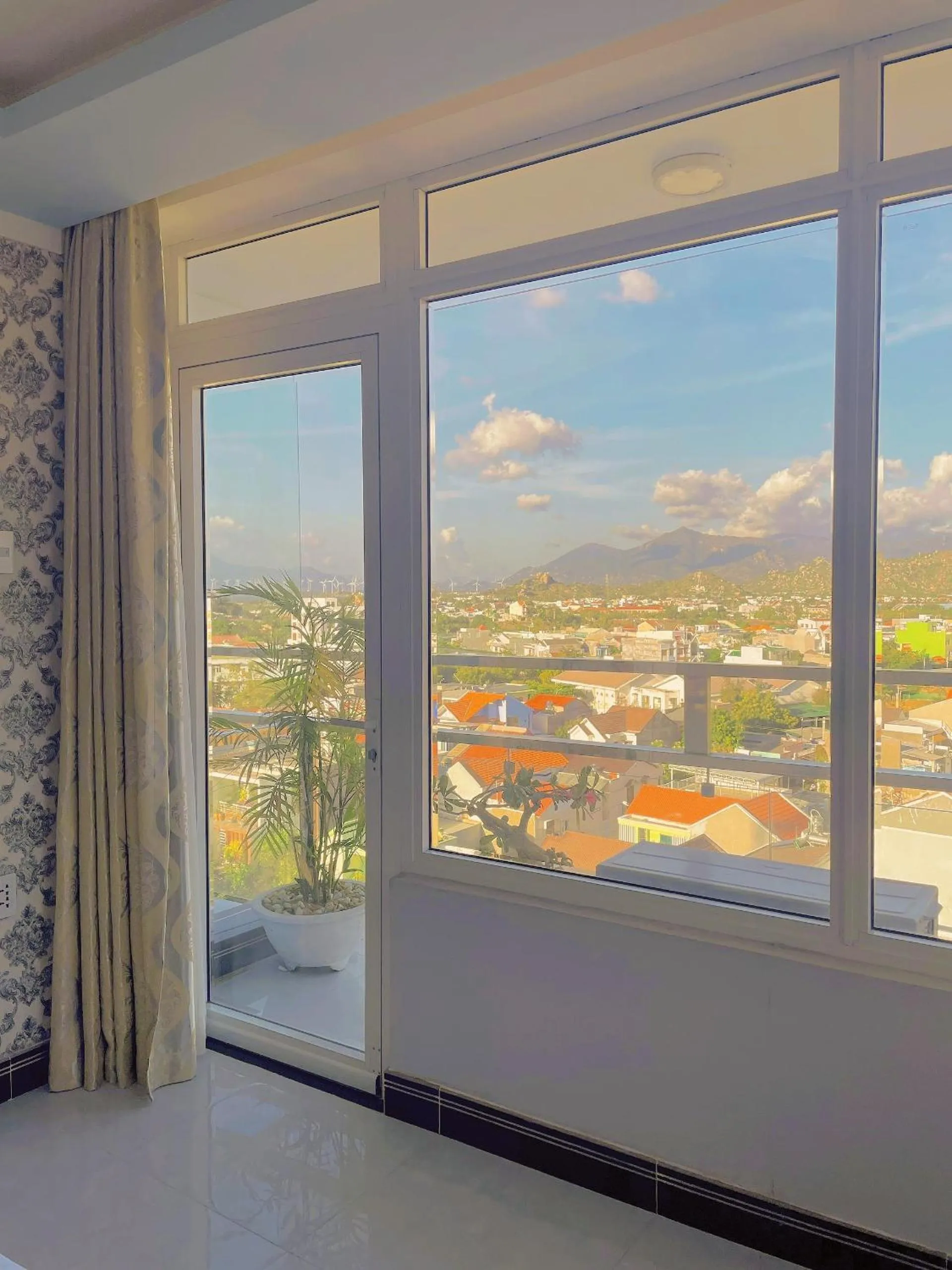 Mountain view in Khách sạn Sunrise Ninh Thuận