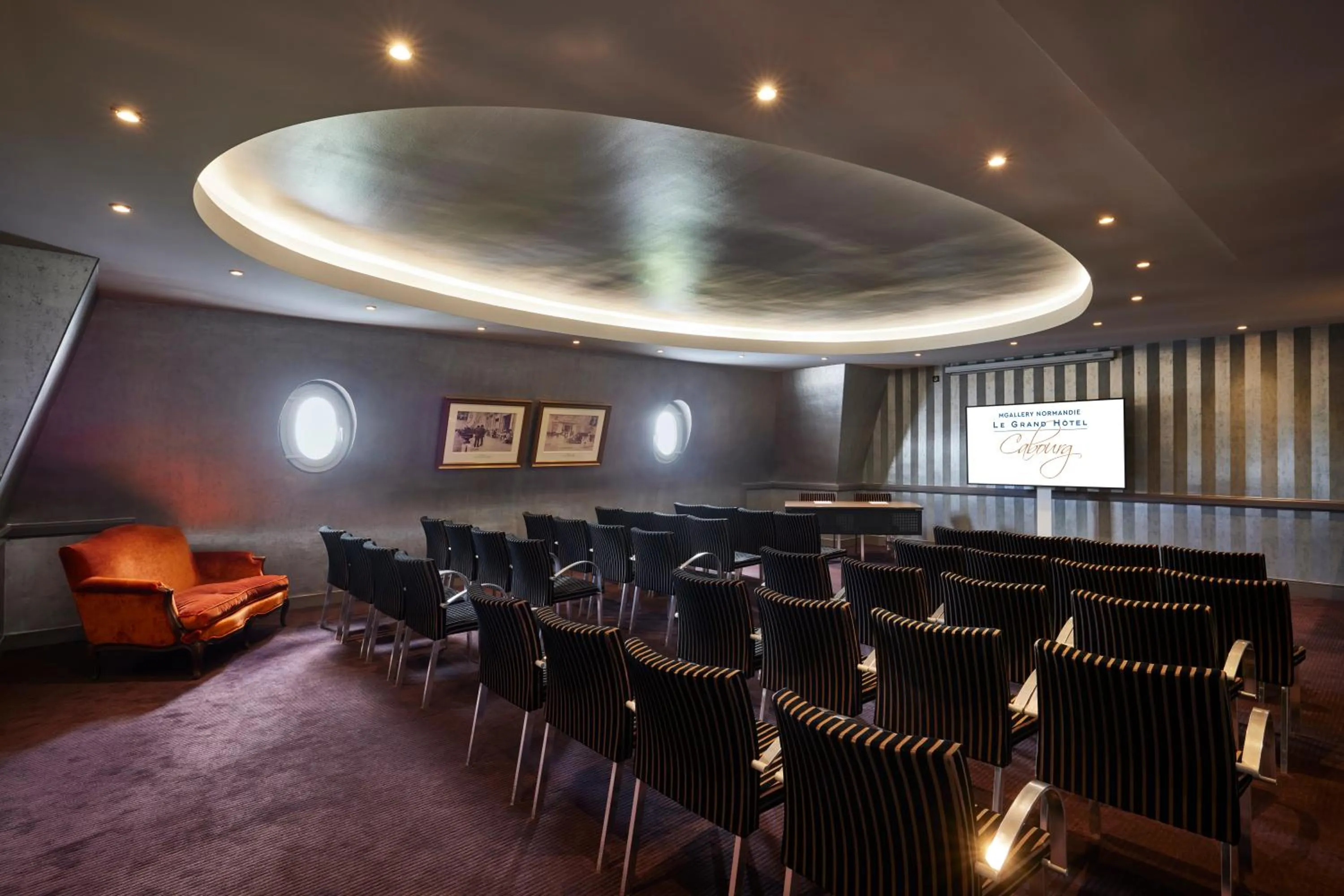 Seating area in Le Grand Hotel de Cabourg - MGallery Collection