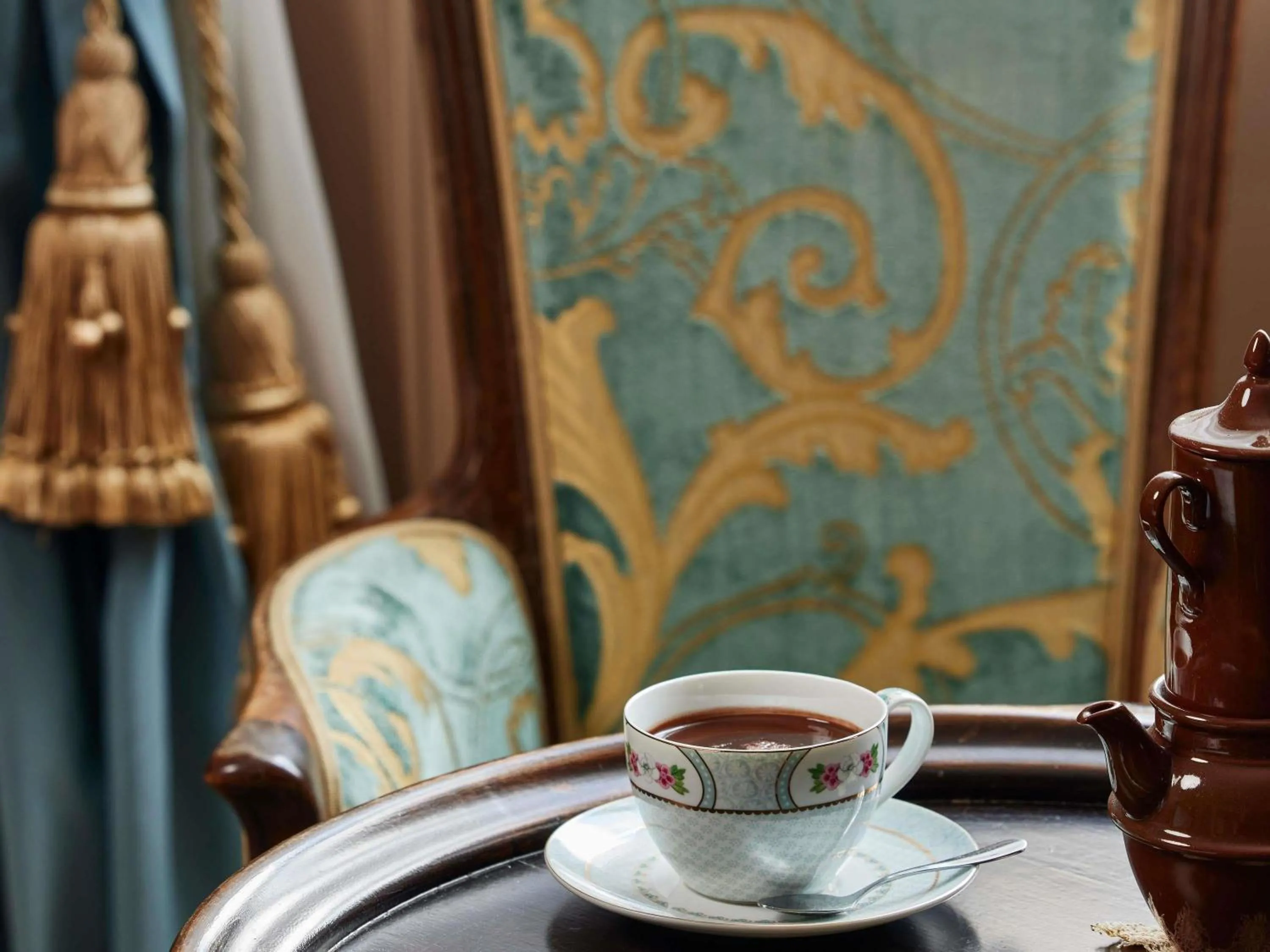 Bedroom in Le Grand Hotel de Cabourg - MGallery Collection