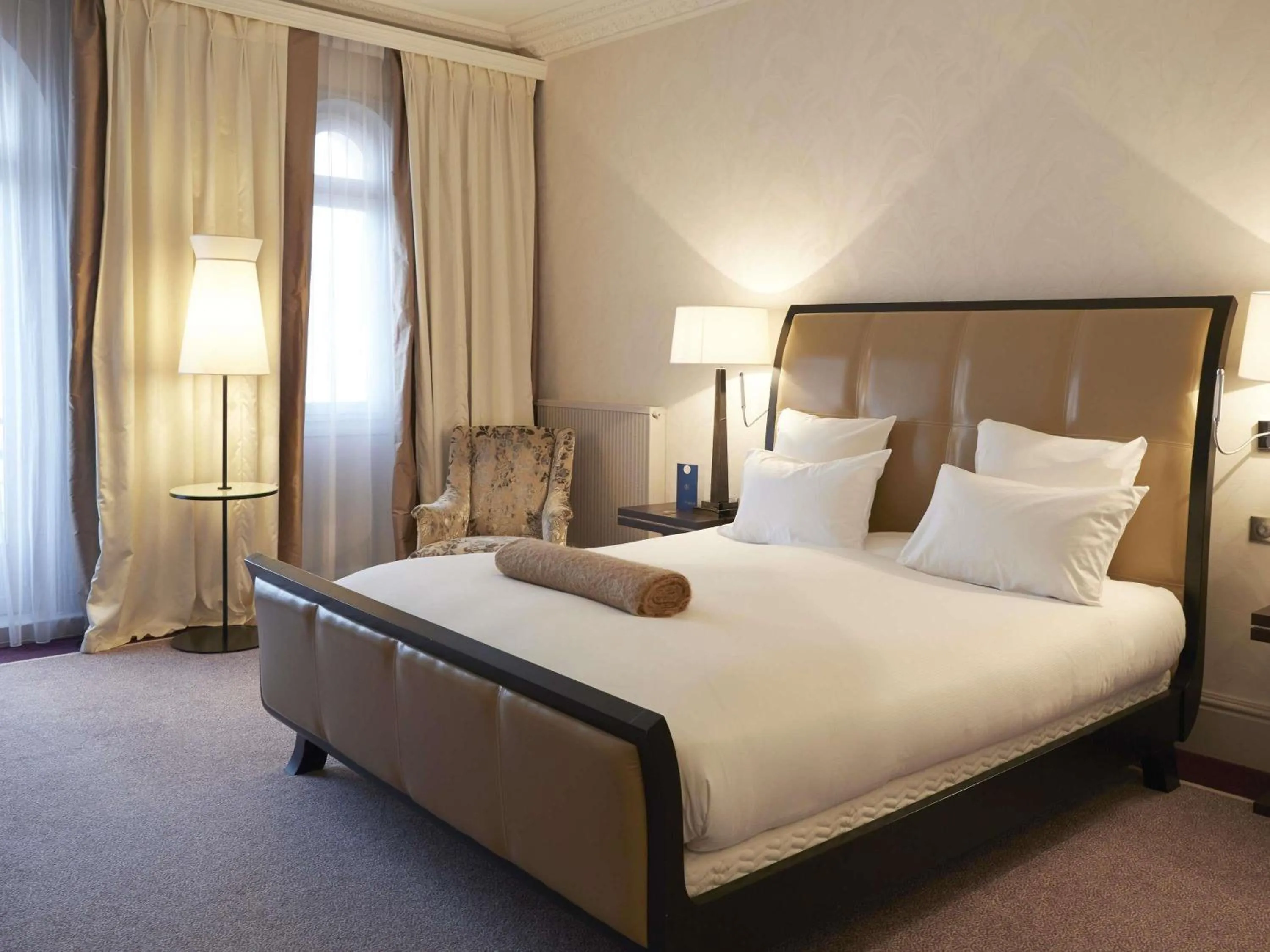 Bedroom, Bed in Le Grand Hotel de Cabourg - MGallery Collection