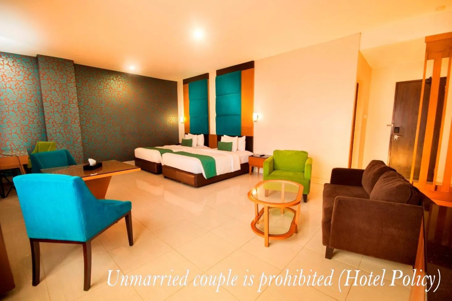 Living room, Bed in Hotel Gren Alia Jakarta