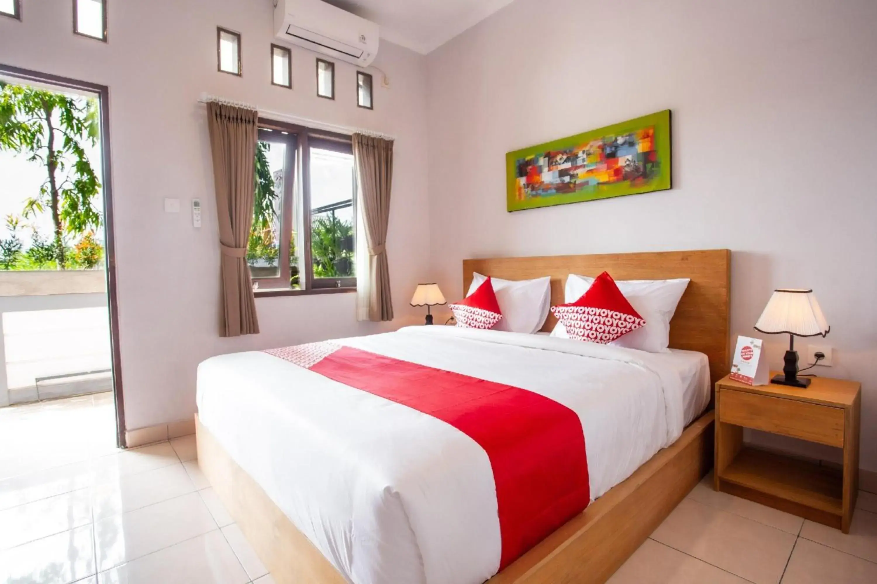 Standard Double Room in Hotel O Pondok 789 Near Canggu Echo beach Standard Double Room in Hotel O Pondok 789 Near Canggu Echo beach