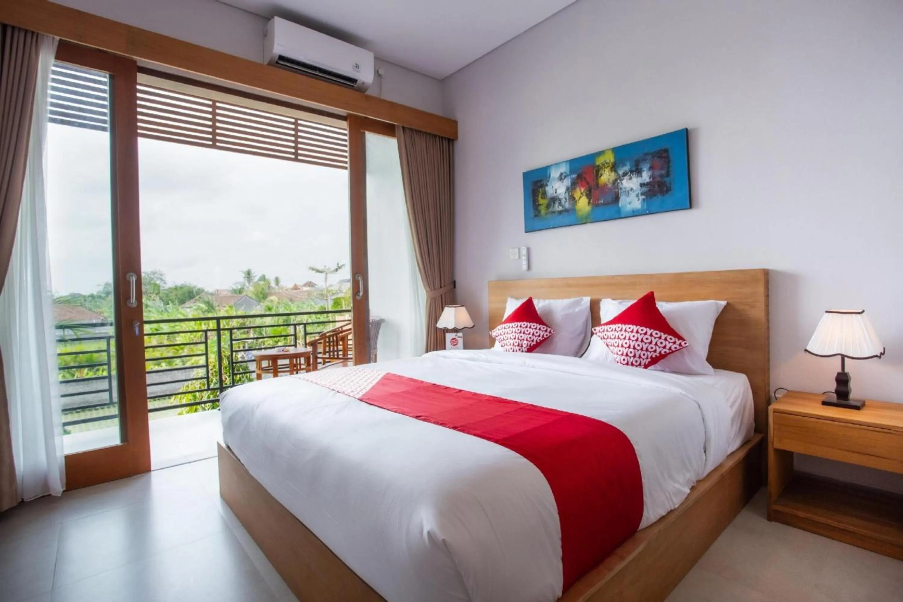 Photo of the whole room, Bed in Hotel O Pondok 789 Near Canggu Echo beach