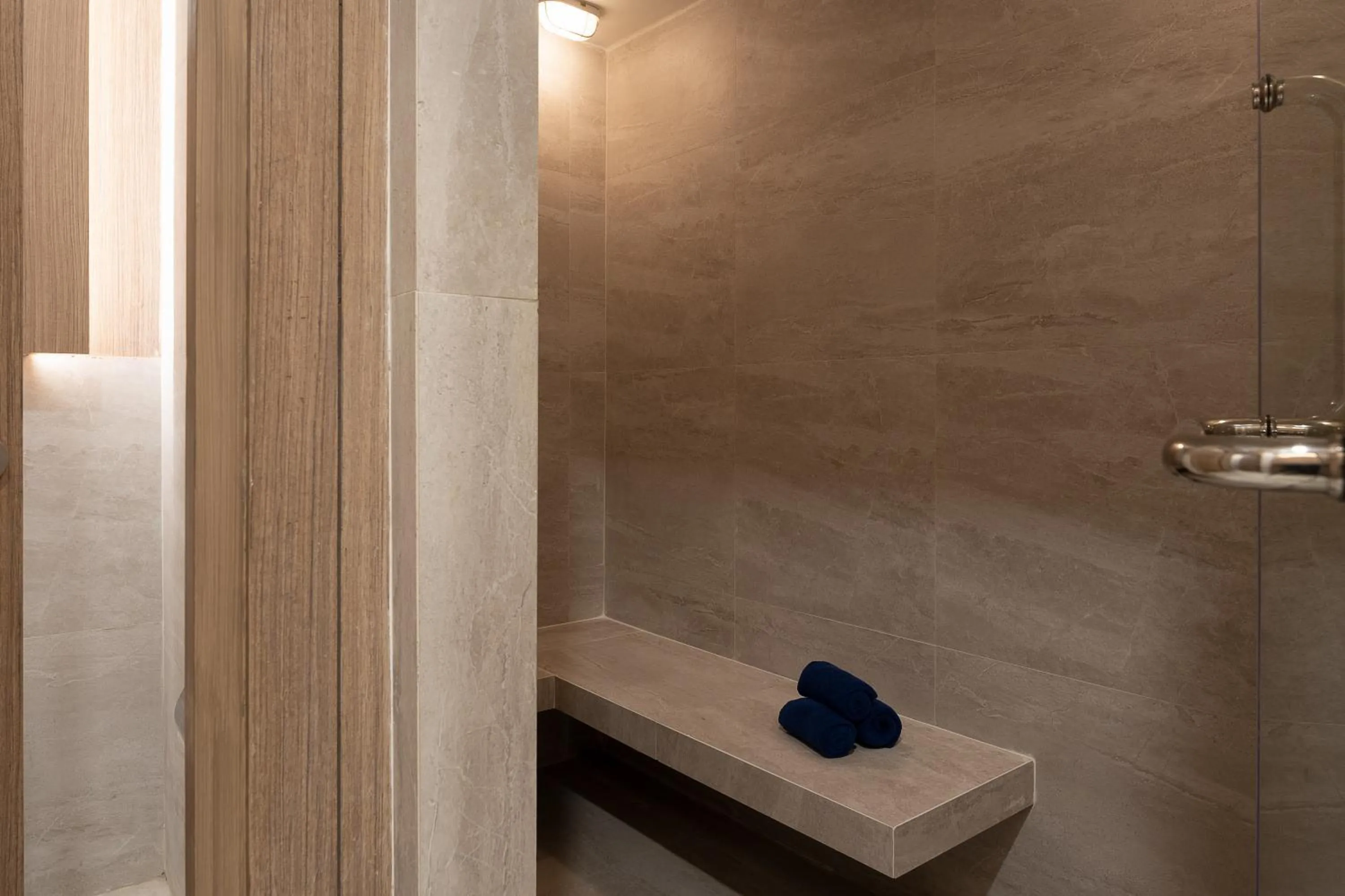 Steam room in Eleven Hotel Bangkok Sukhumvit 11