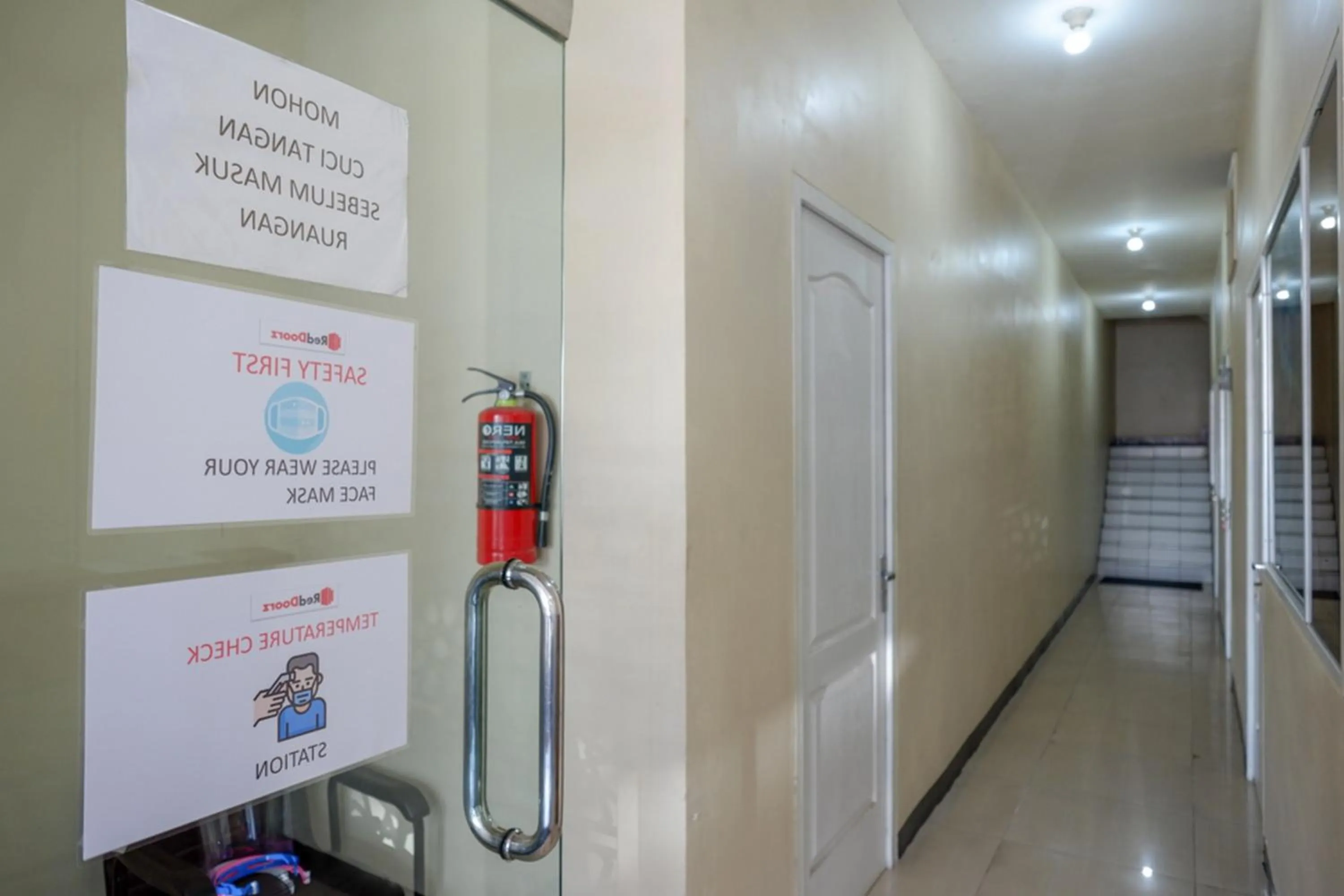 RedDoorz near Universitas Diponegoro Semarang 2