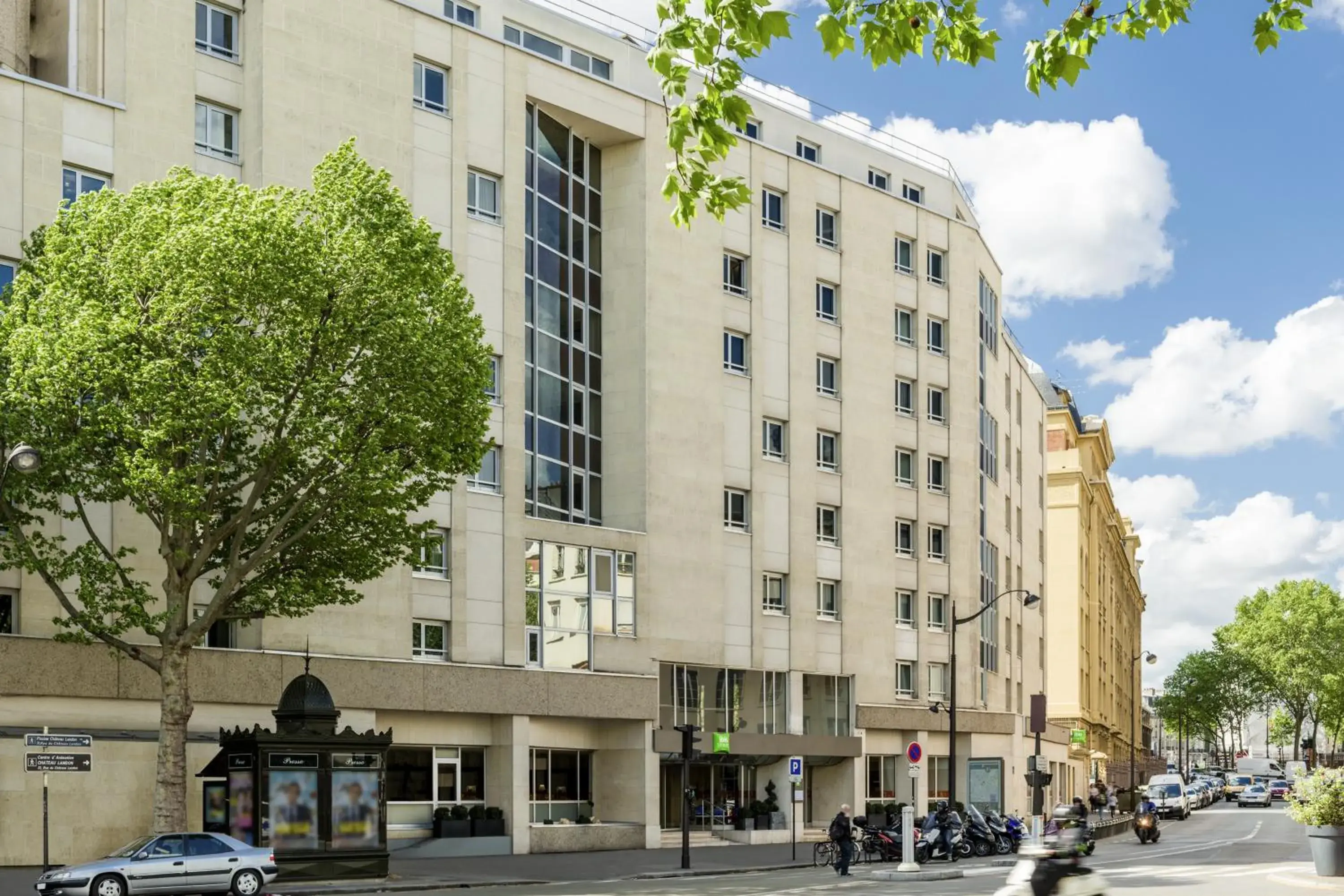 Facade/entrance in ibis Styles Paris Gare de l'Est Château Landon Facade/entrance in ibis Styles Paris Gare de l'Est Château Landon