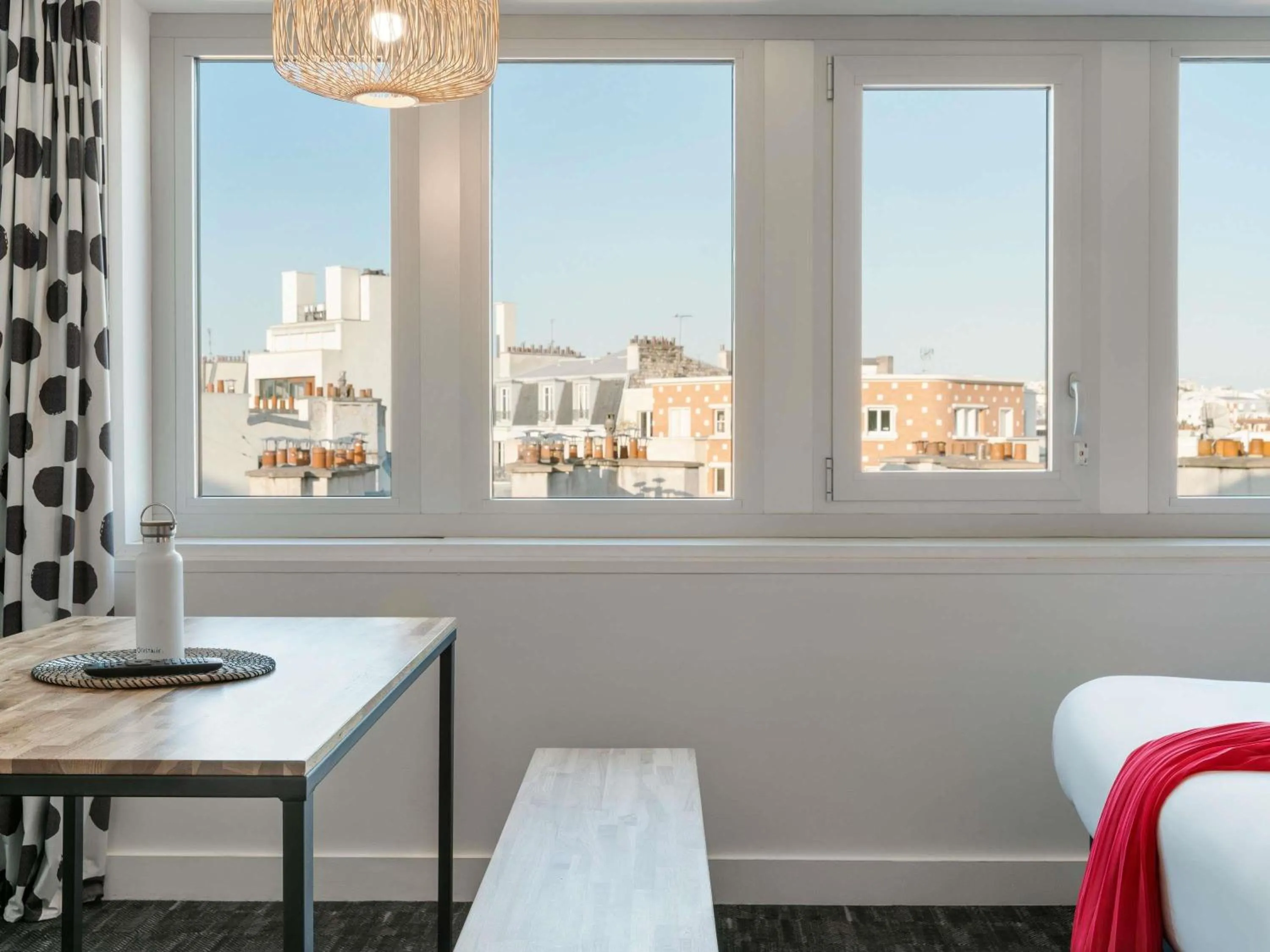 Bedroom in ibis Styles Paris Gare de l'Est Château Landon