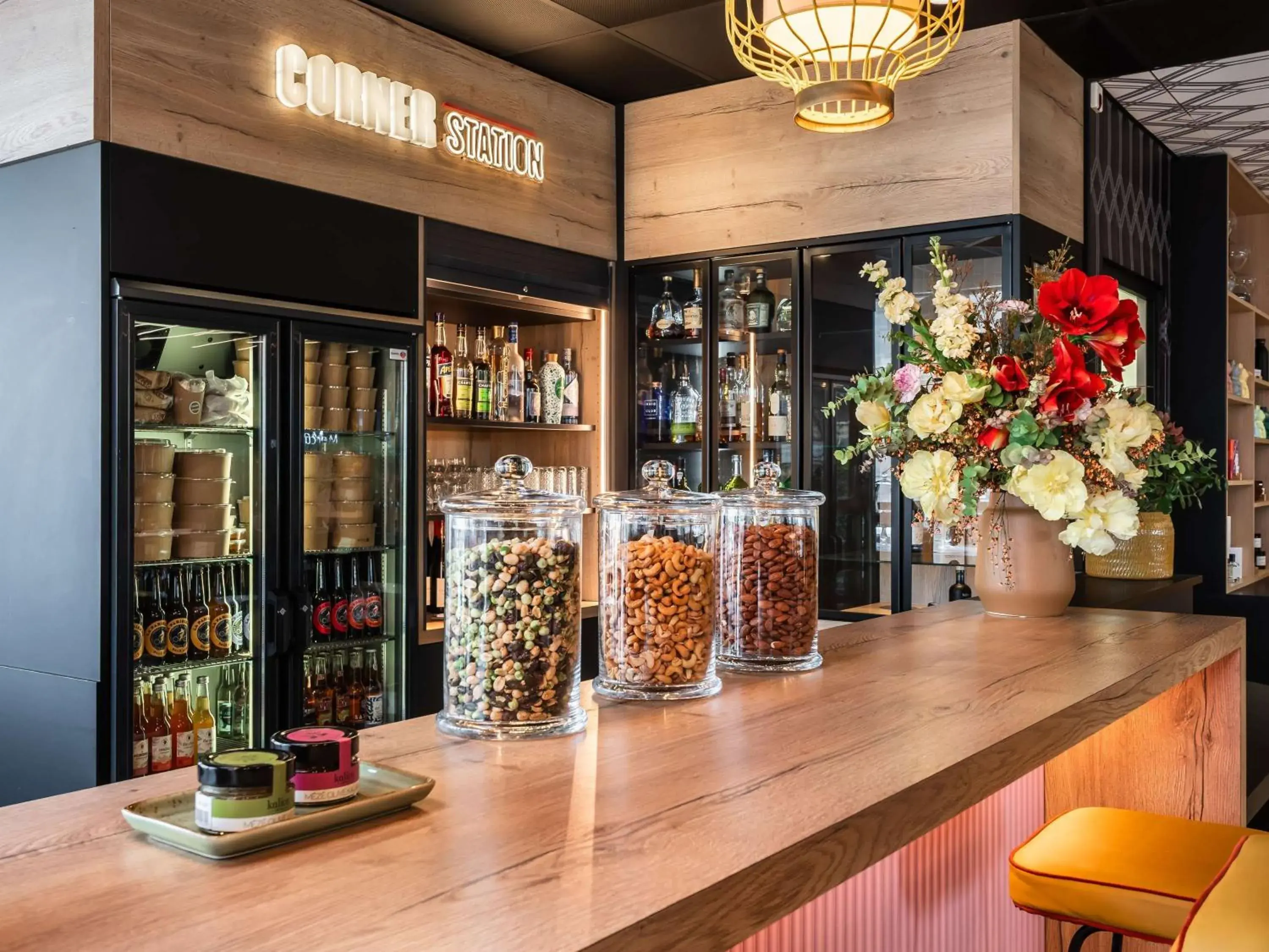 Lounge or bar in Mercure Paris Gare De Lyon TGV Lounge or bar in Mercure Paris Gare De Lyon TGV