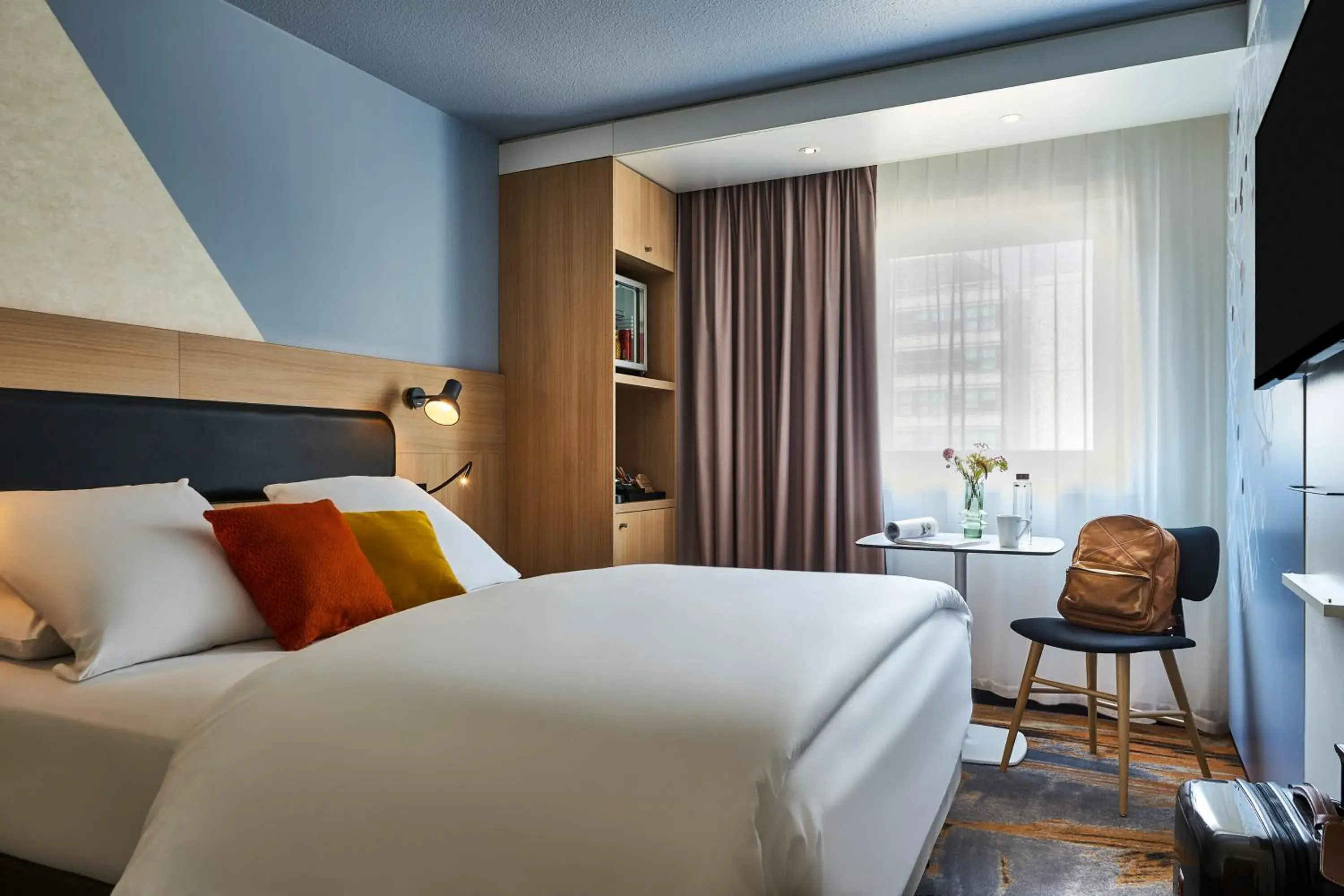 Bed in Mercure Paris Gare De Lyon TGV Bed in Mercure Paris Gare De Lyon TGV