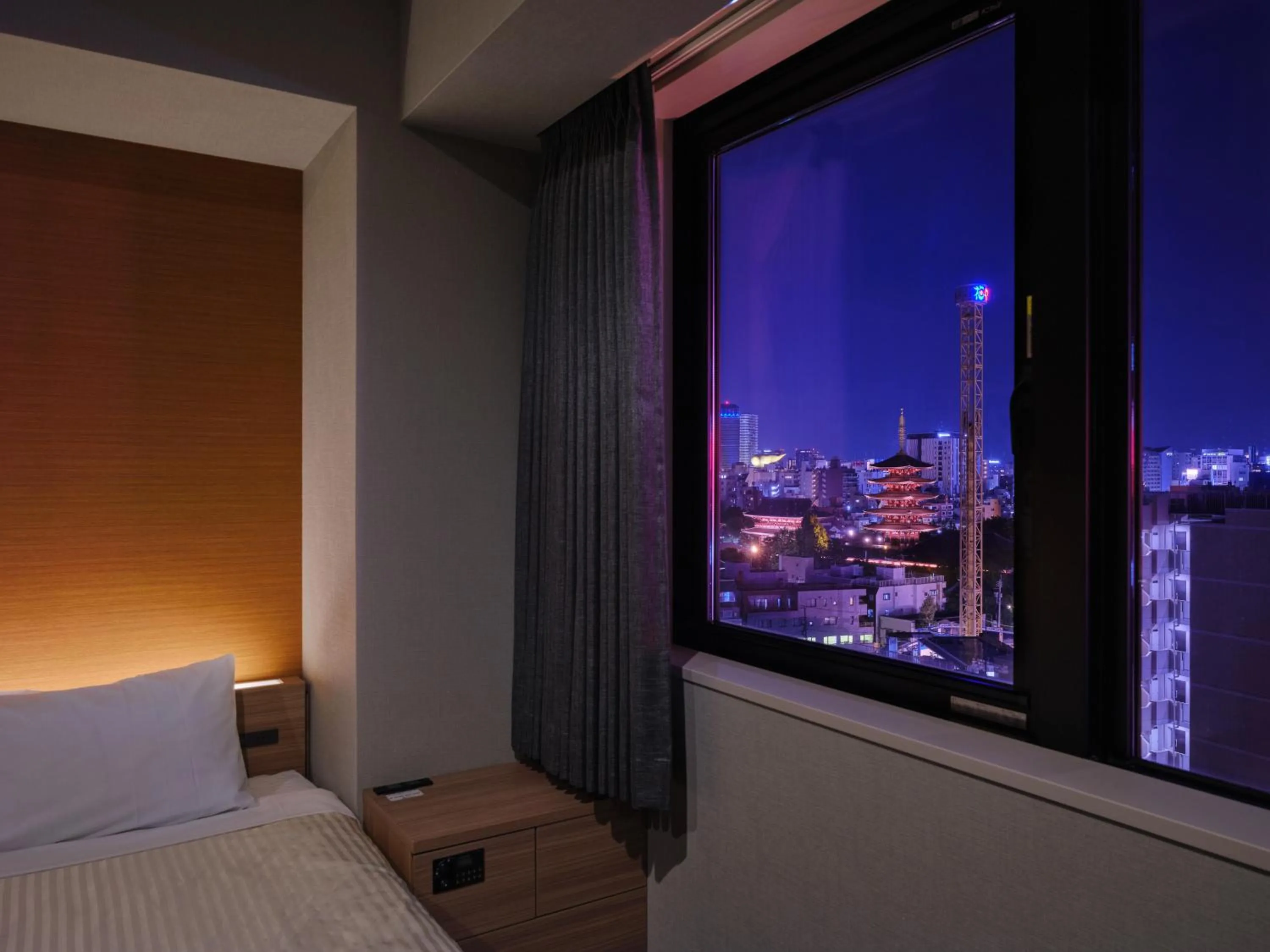 Bed in hotel MONday Asakusa