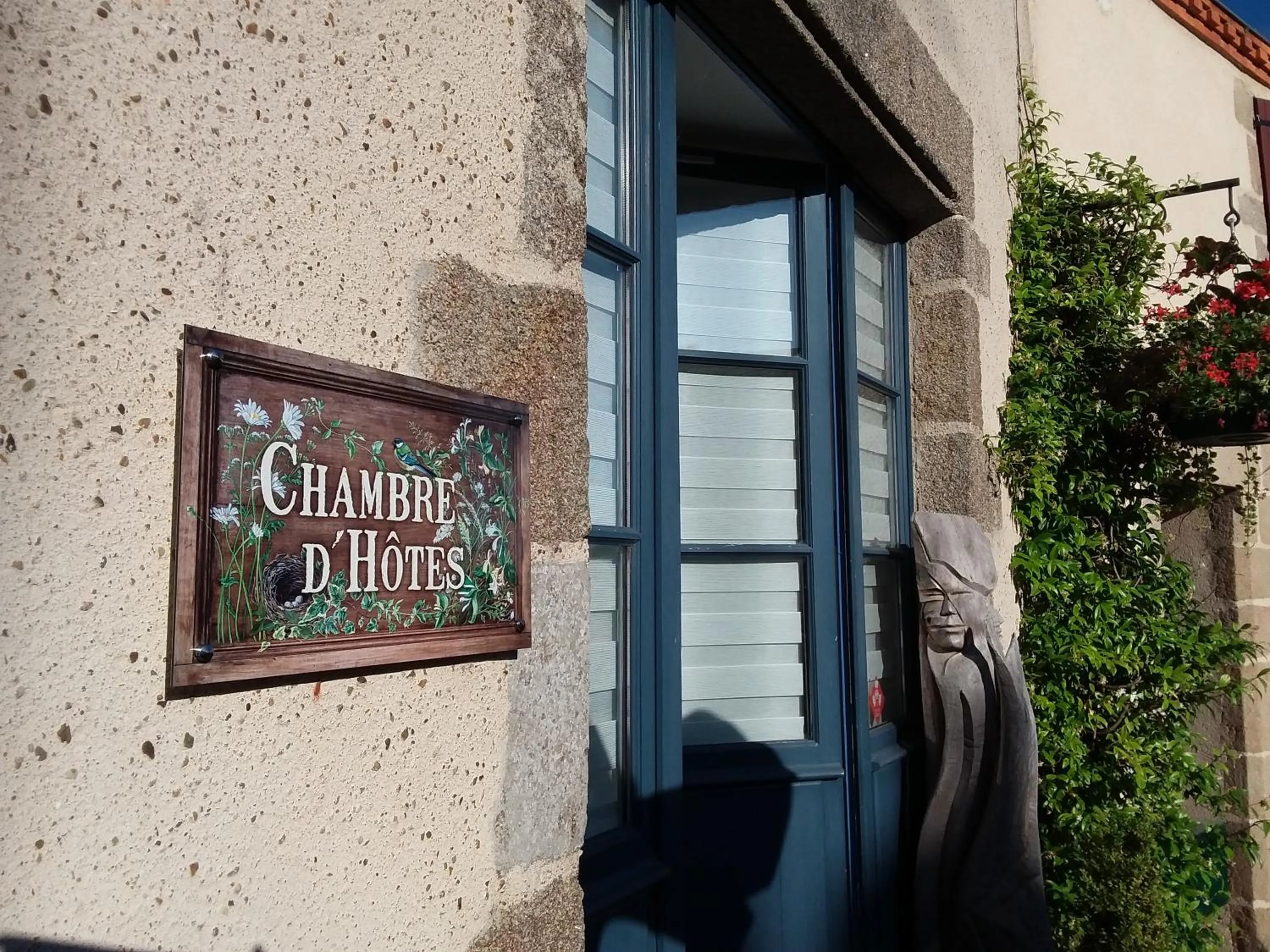 Property building in La maison du sculpteur à Tiffauges proche Puy du F