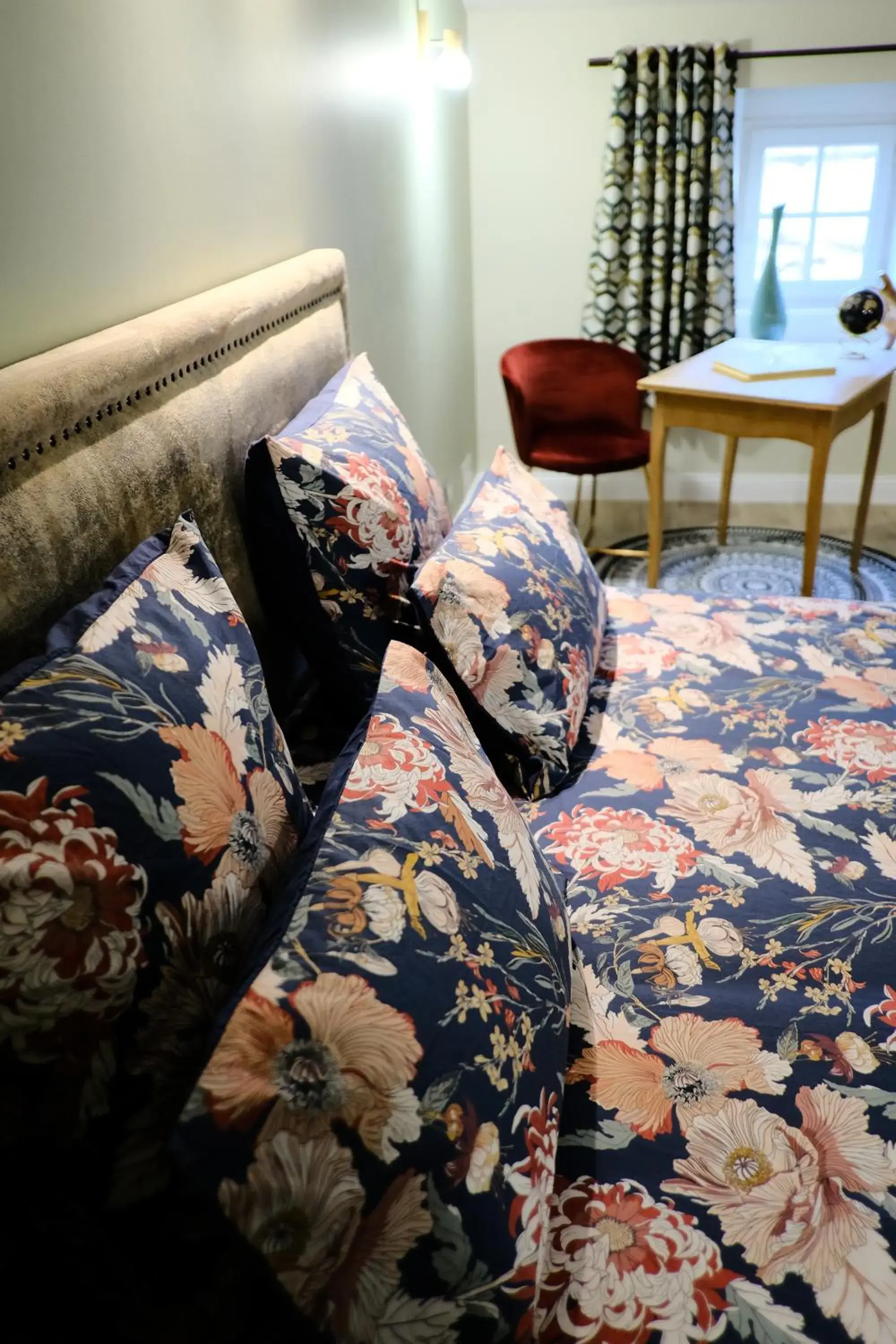 La maison du sculpteur à Tiffauges proche Puy du F La maison du sculpteur à Tiffauges proche Puy du F