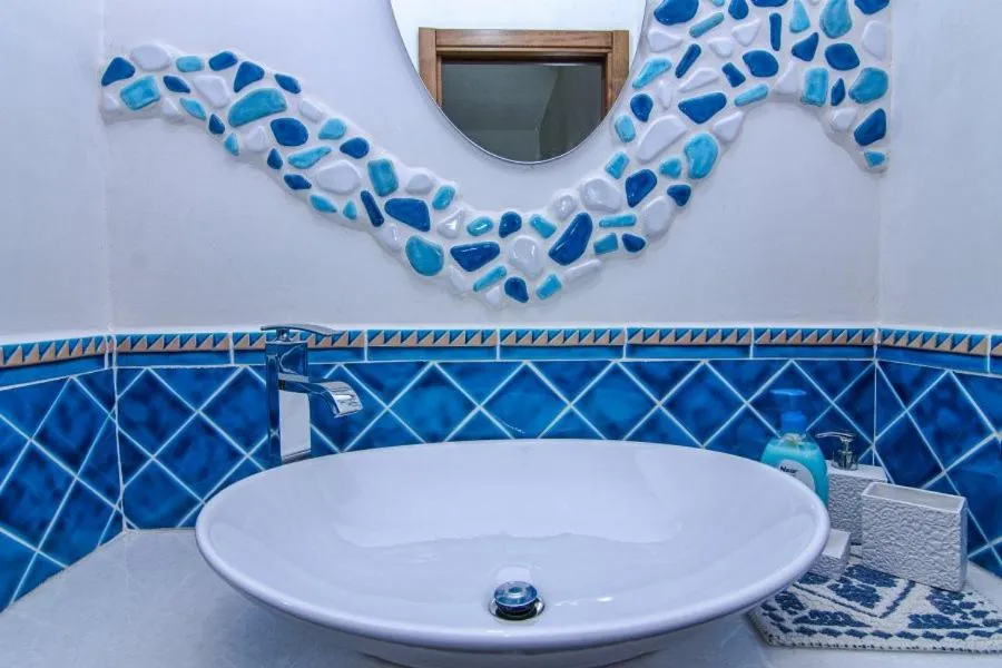 Room Tortoli'