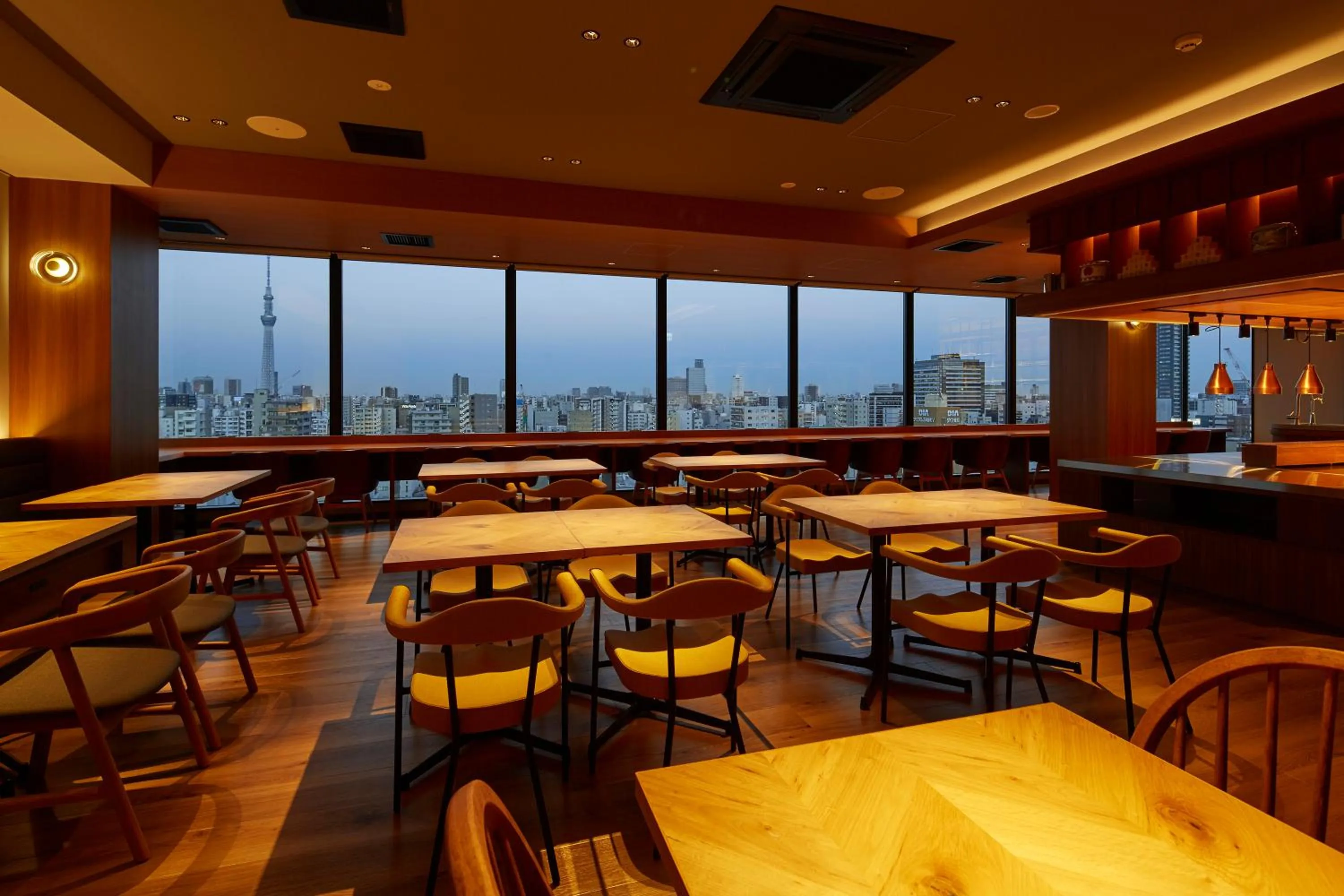 Restaurant/places to eat in hotel MONday Premium Ueno Okachimachi