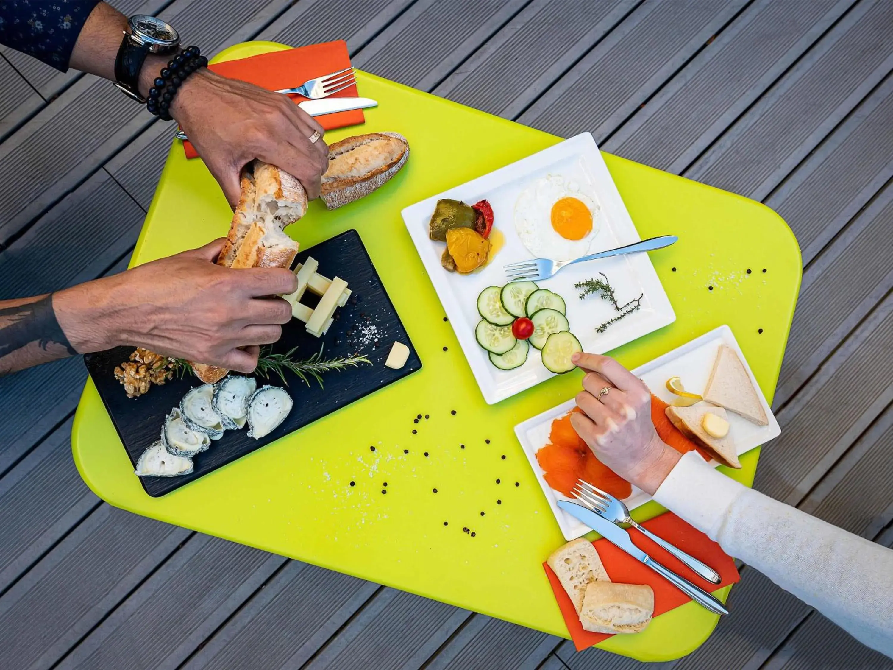 Restaurant/places to eat in Mercure Paris Montmartre Sacré Coeur Restaurant/places to eat in Mercure Paris Montmartre Sacré Coeur