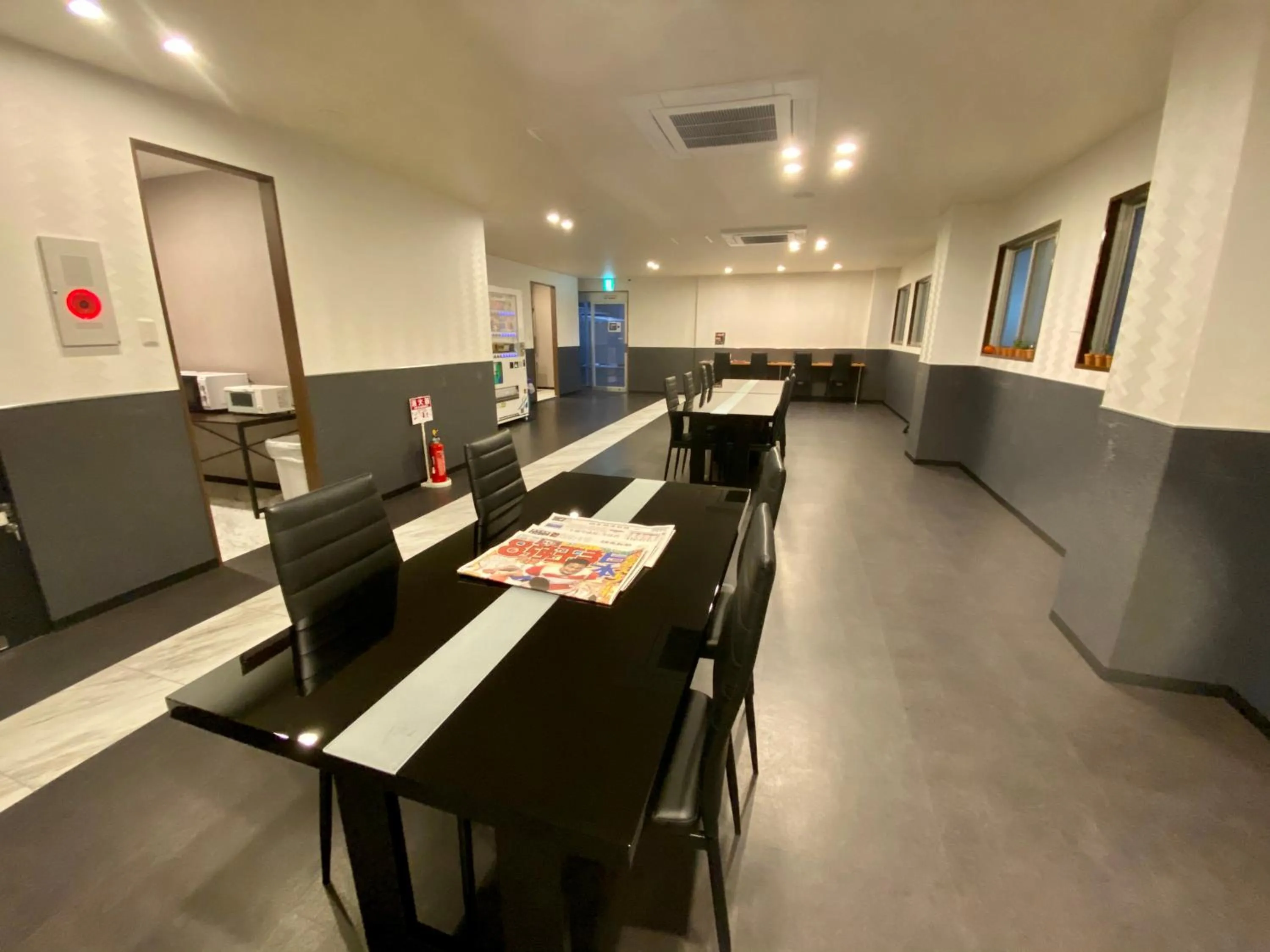 Dining area in Hotel Chuo Bridge
