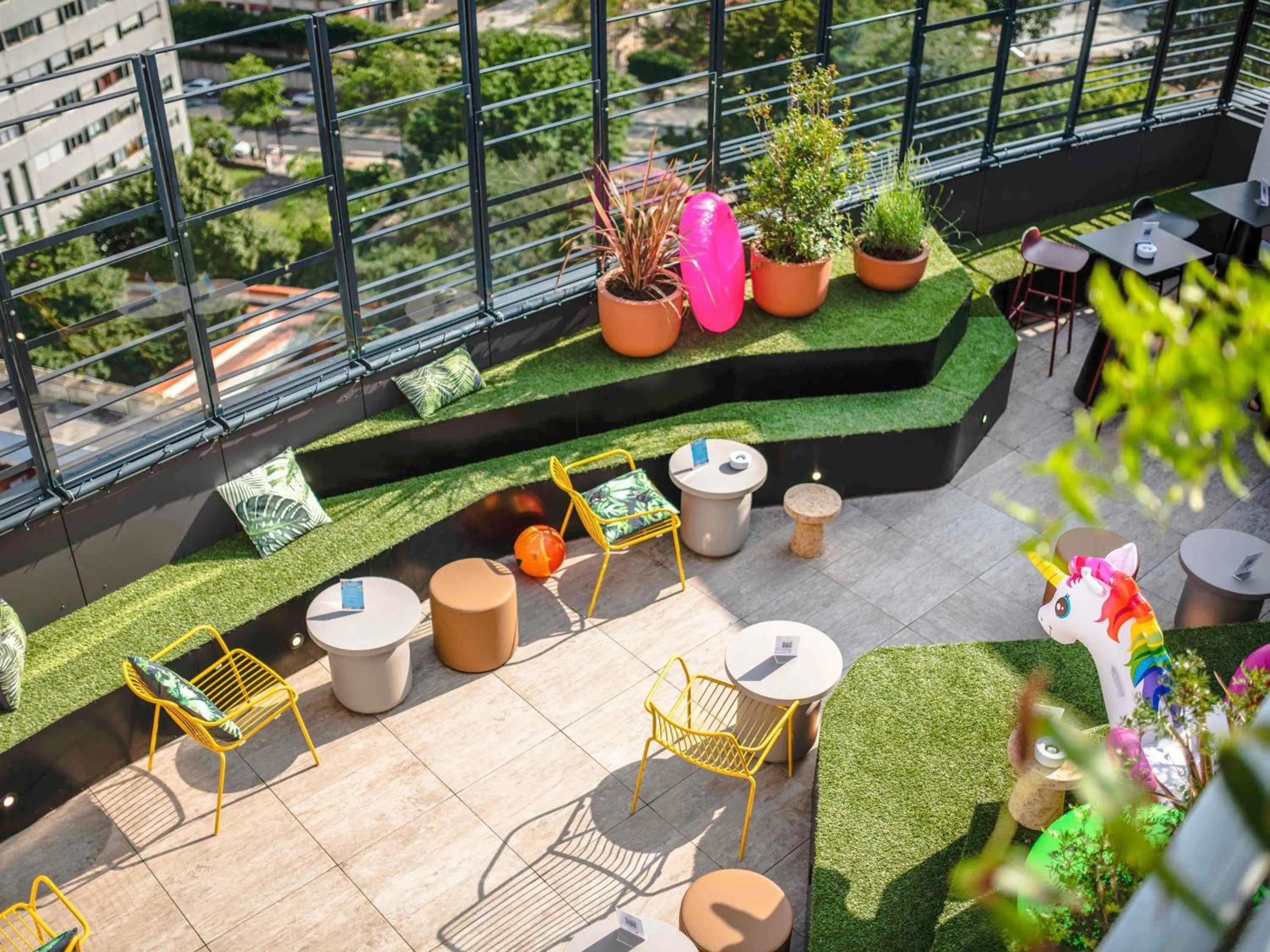 Lounge or bar in Mercure Paris La Défense