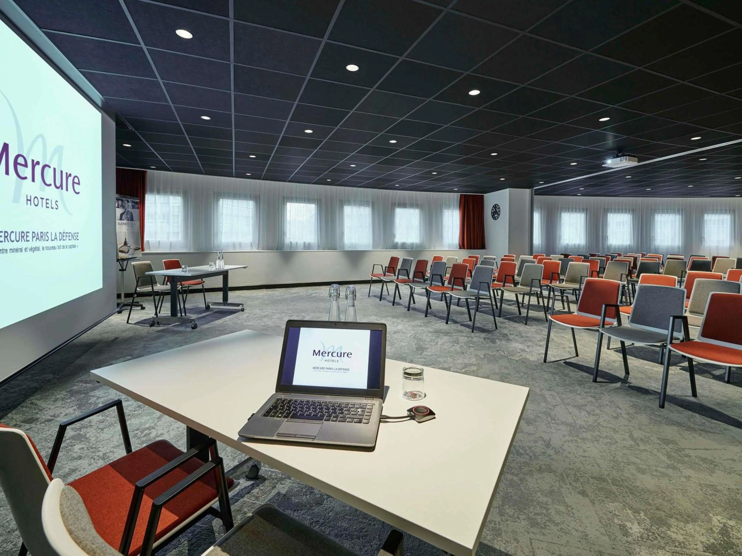 Business facilities in Mercure Paris La Défense