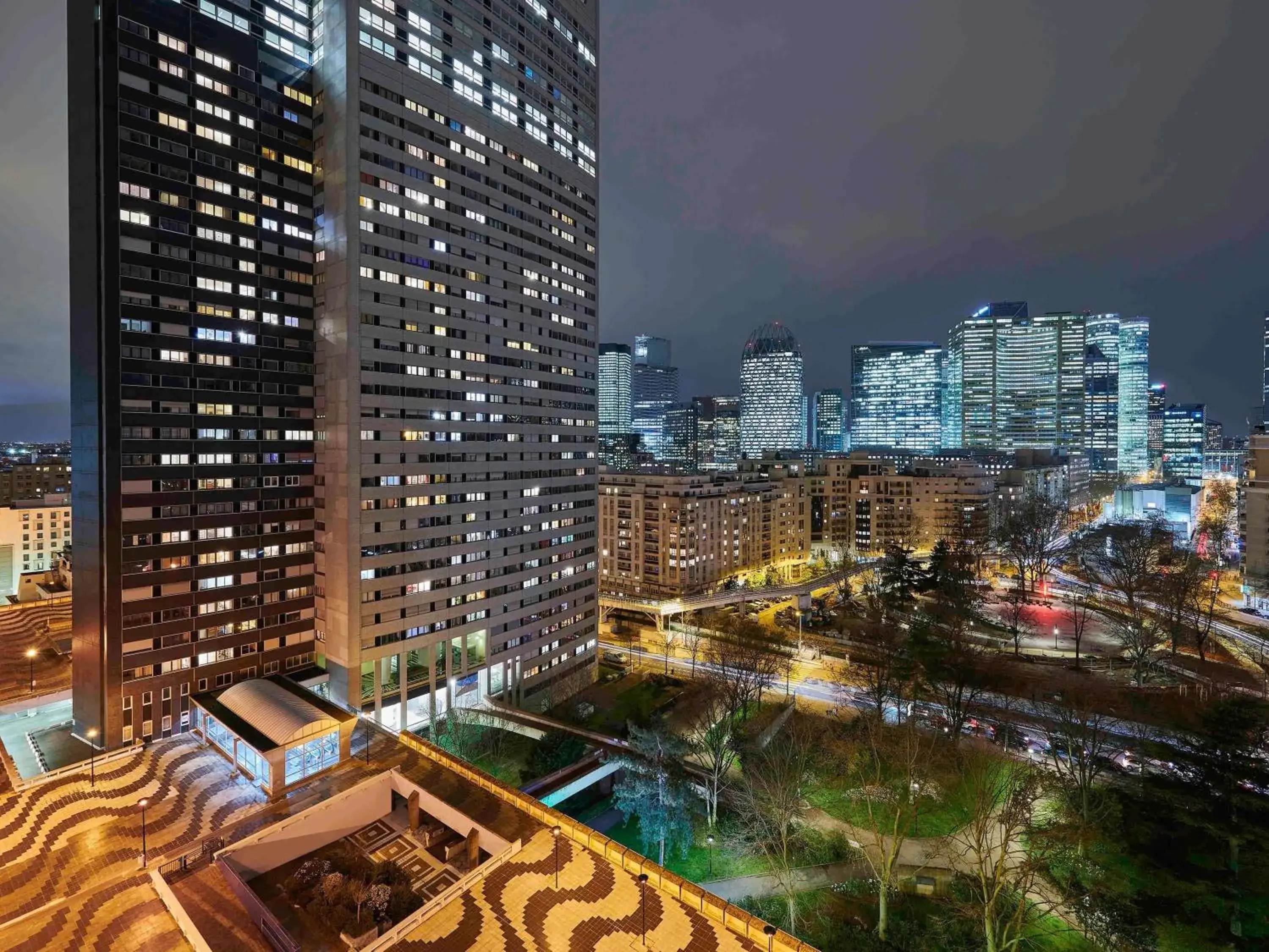 Property building in Mercure Paris La Défense Property building in Mercure Paris La Défense