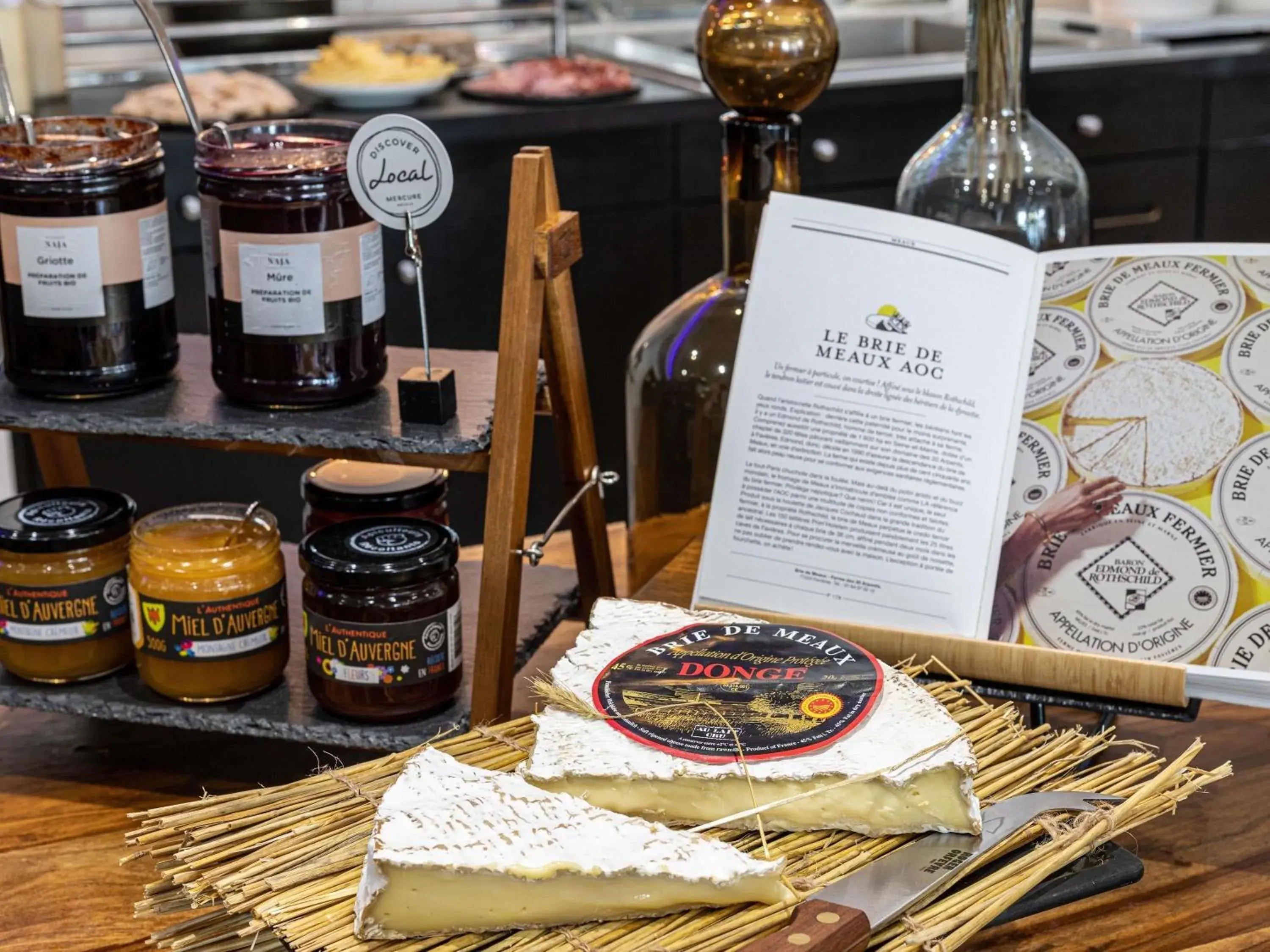 Breakfast in Mercure Paris La Défense Breakfast in Mercure Paris La Défense