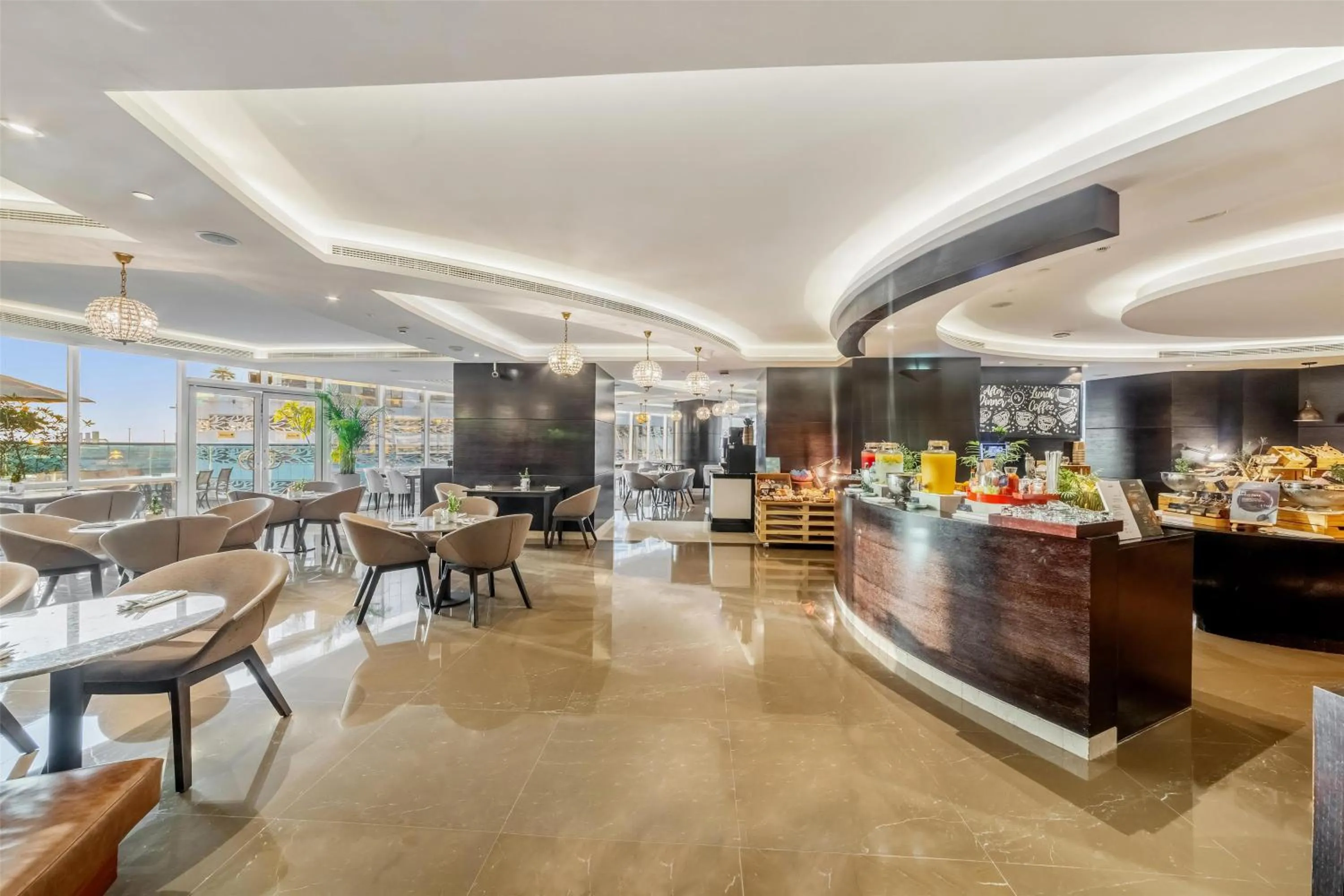 Restaurant/places to eat in Radisson Blu Hotel, Dubai Canal View