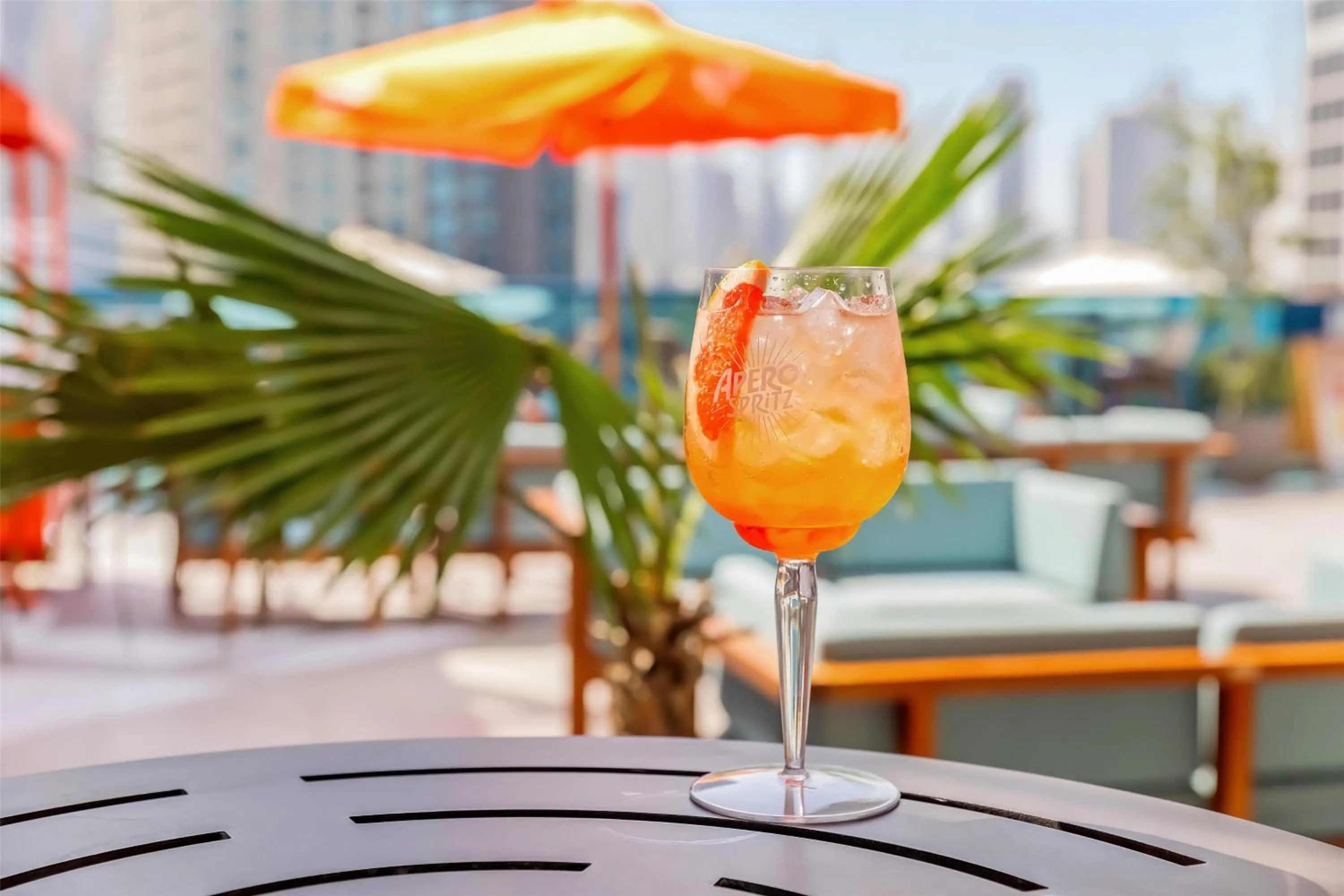 Lounge or bar in Radisson Blu Hotel, Dubai Canal View