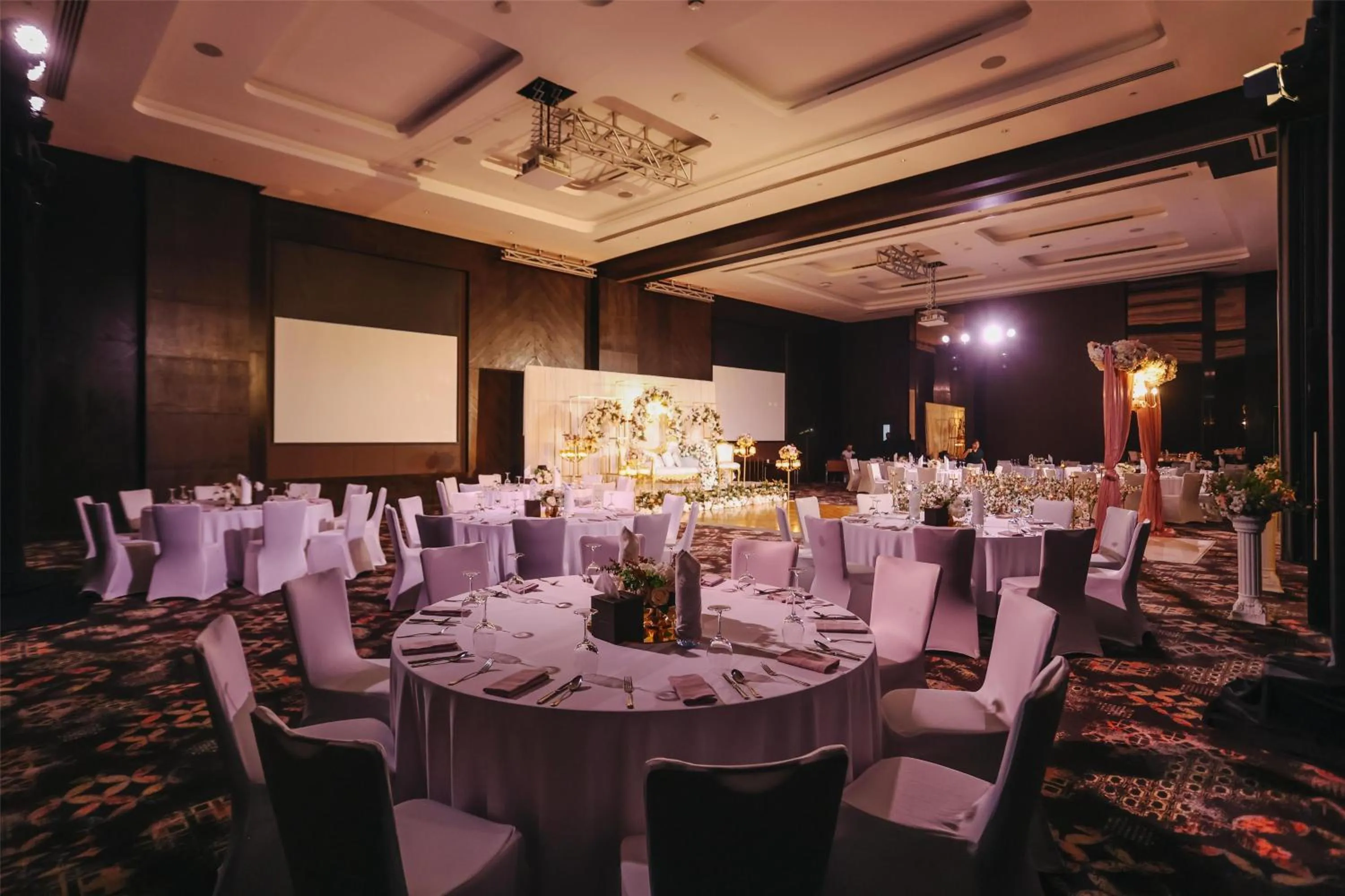 wedding in Radisson Blu Hotel, Dubai Canal View