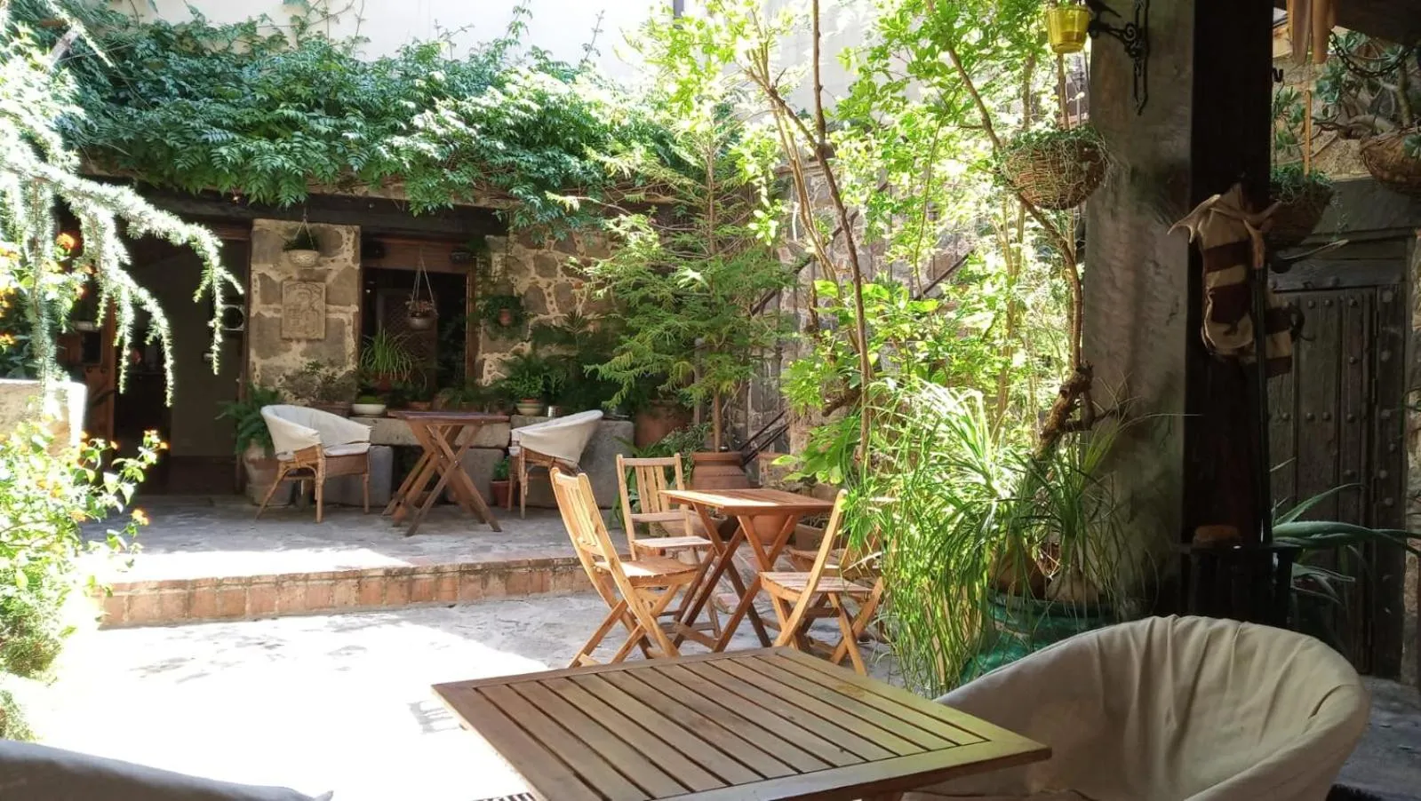 Patio in La Troje Oropesana