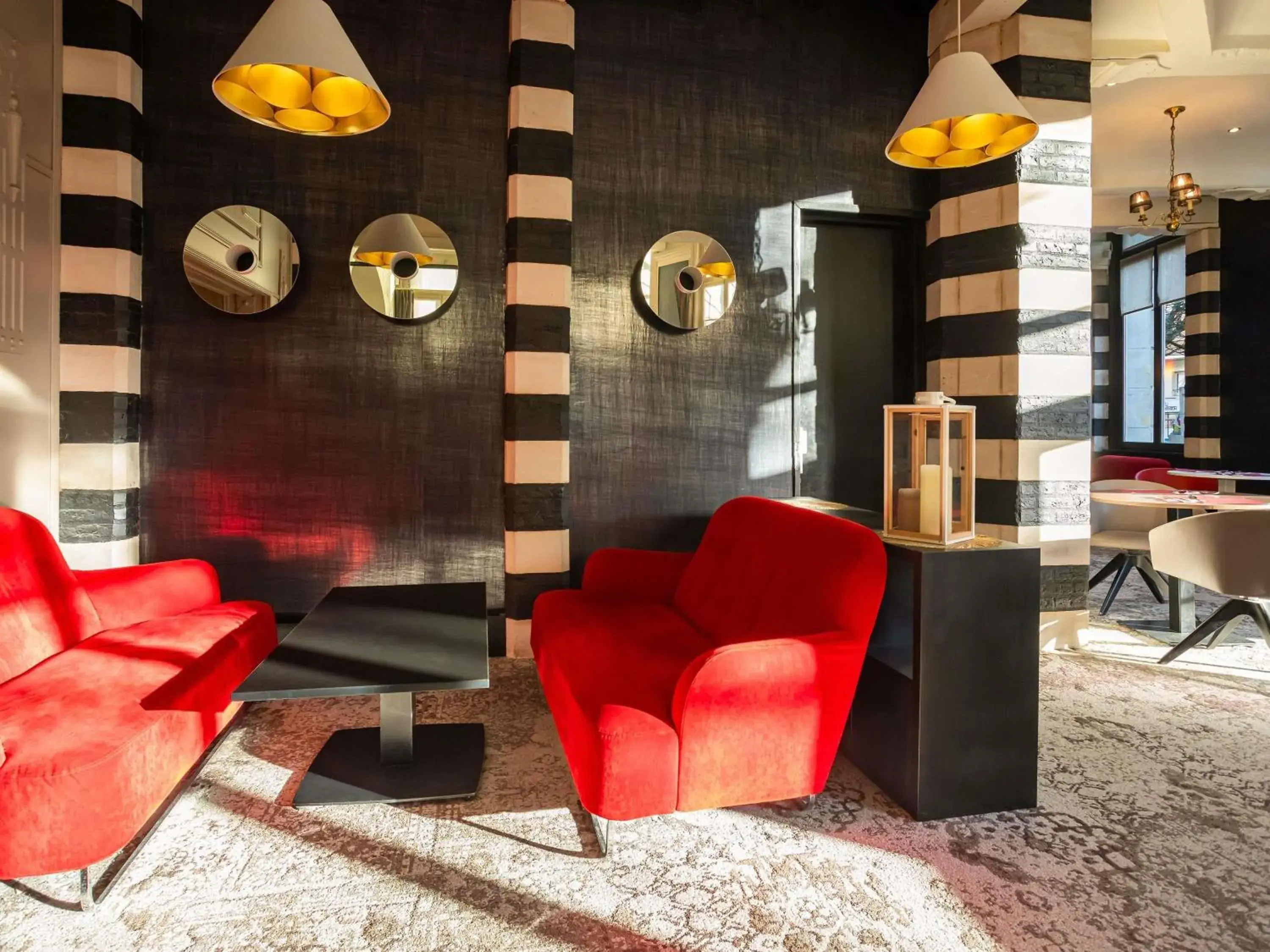 Lounge or bar in Mercure Lille Centre Grand Place Lounge or bar in Mercure Lille Centre Grand Place