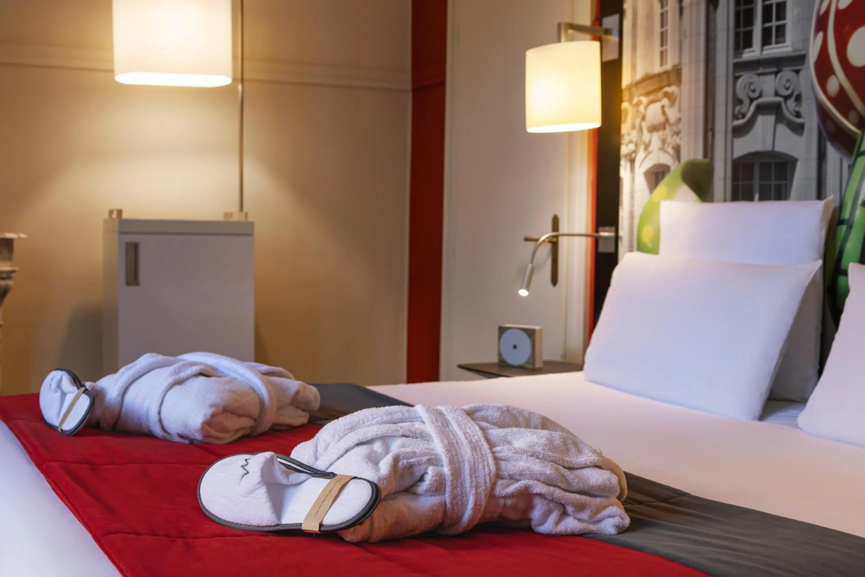 Bedroom, Bed in Mercure Lille Centre Grand Place