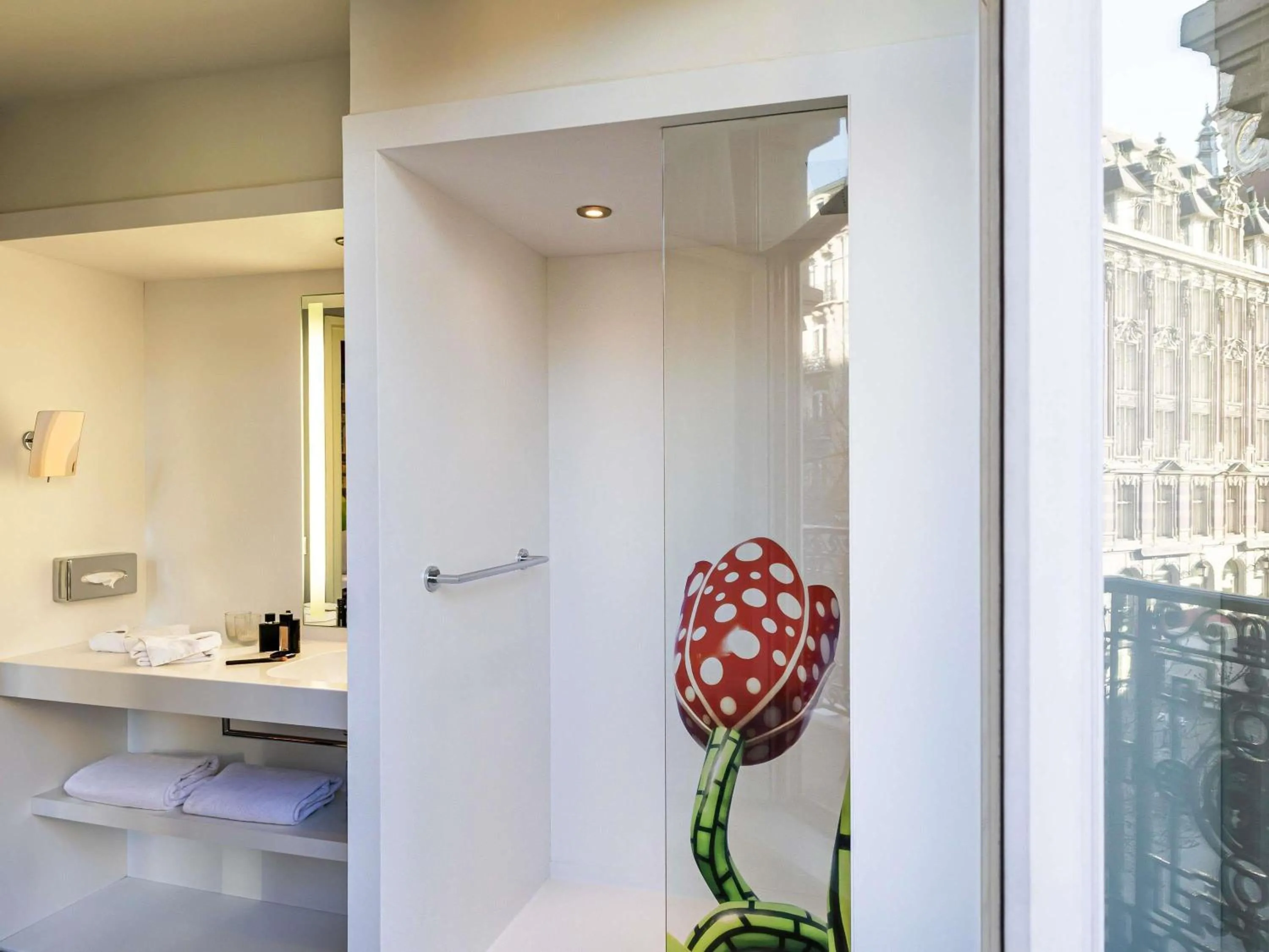 Bedroom in Mercure Lille Centre Grand Place