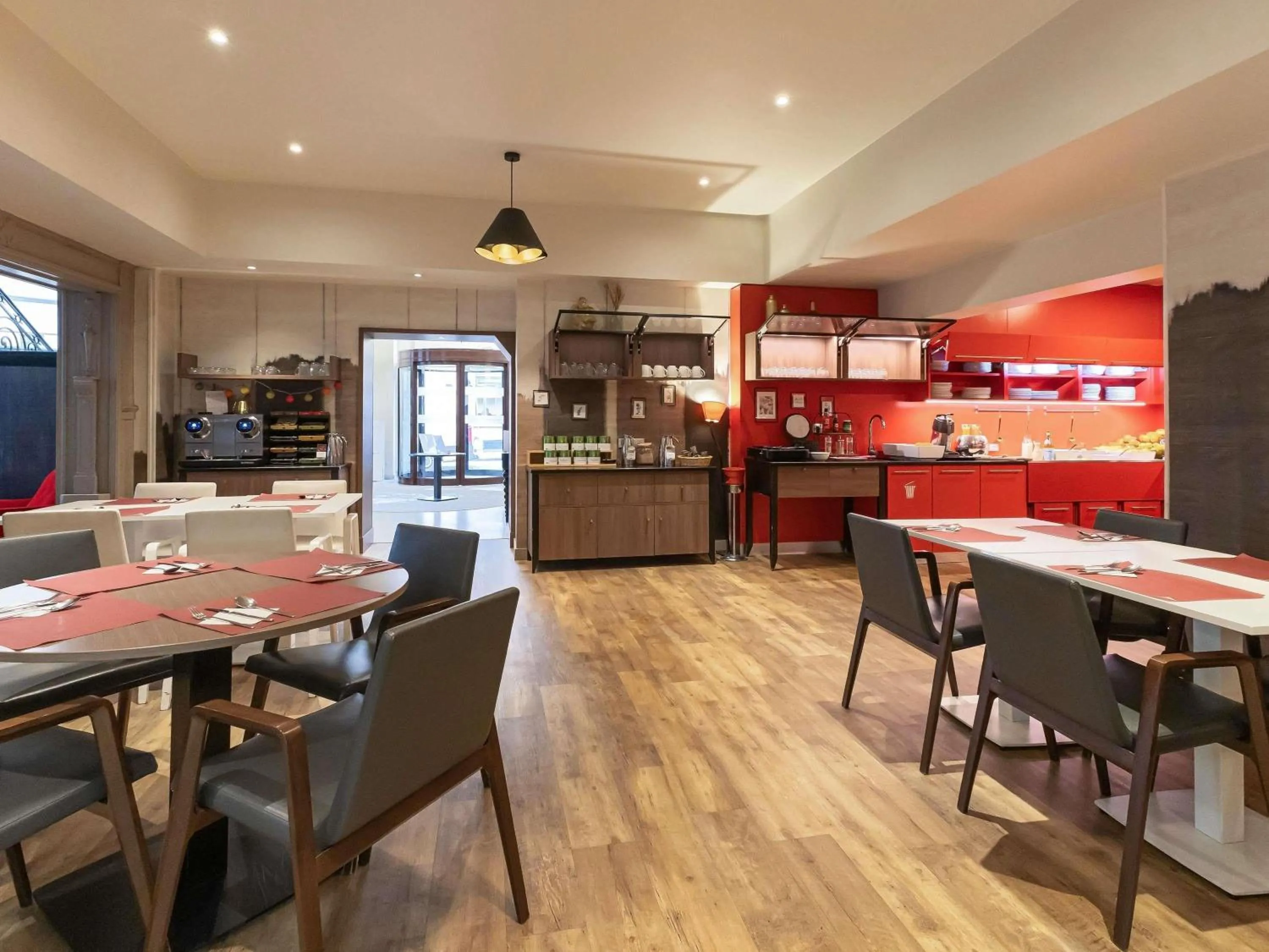 Lounge or bar in Mercure Lille Centre Grand Place